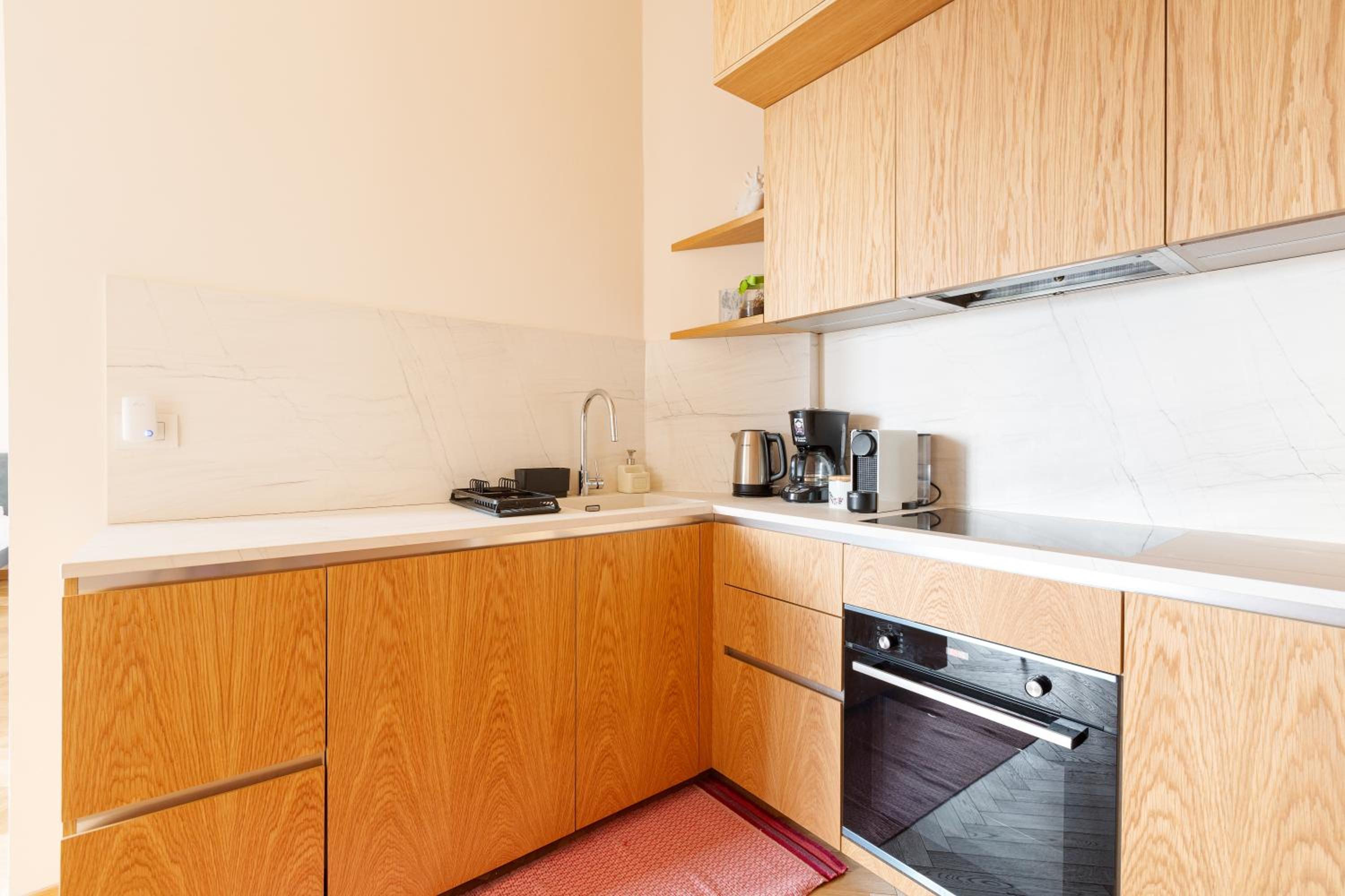 Piola M2 - Walking on the Moon Apartment