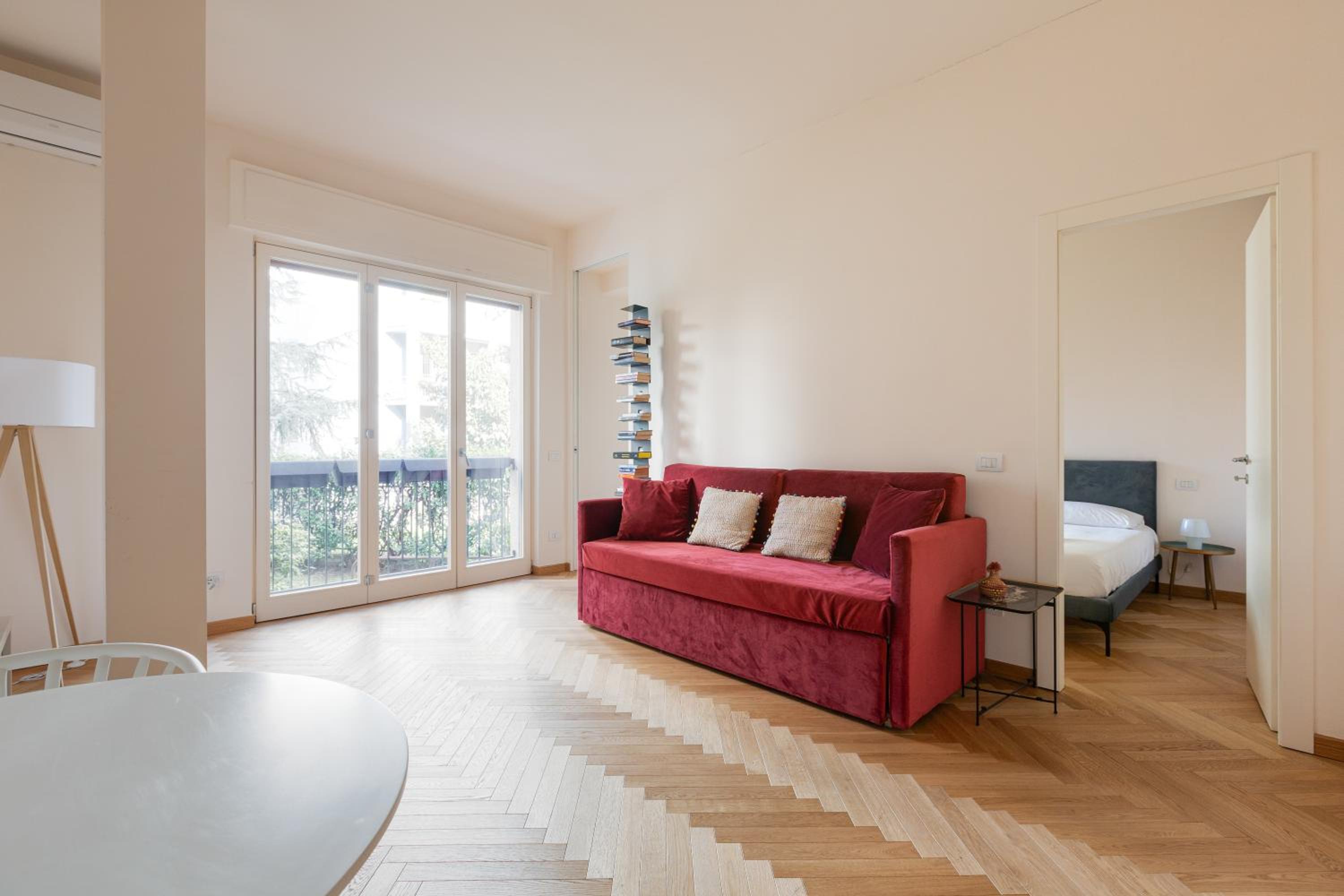 Piola M2 - Walking on the Moon Apartment