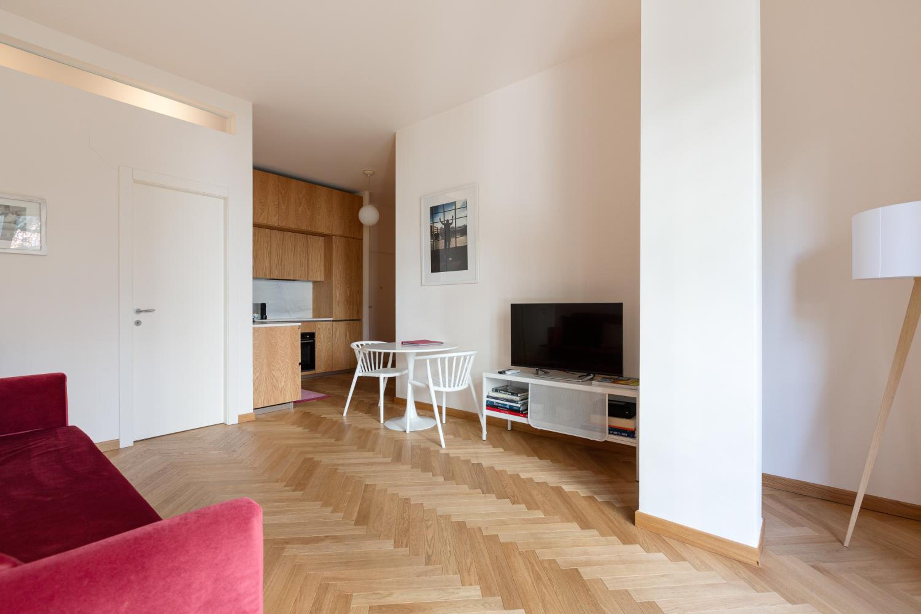 Piola M2 - Walking on the Moon Apartment