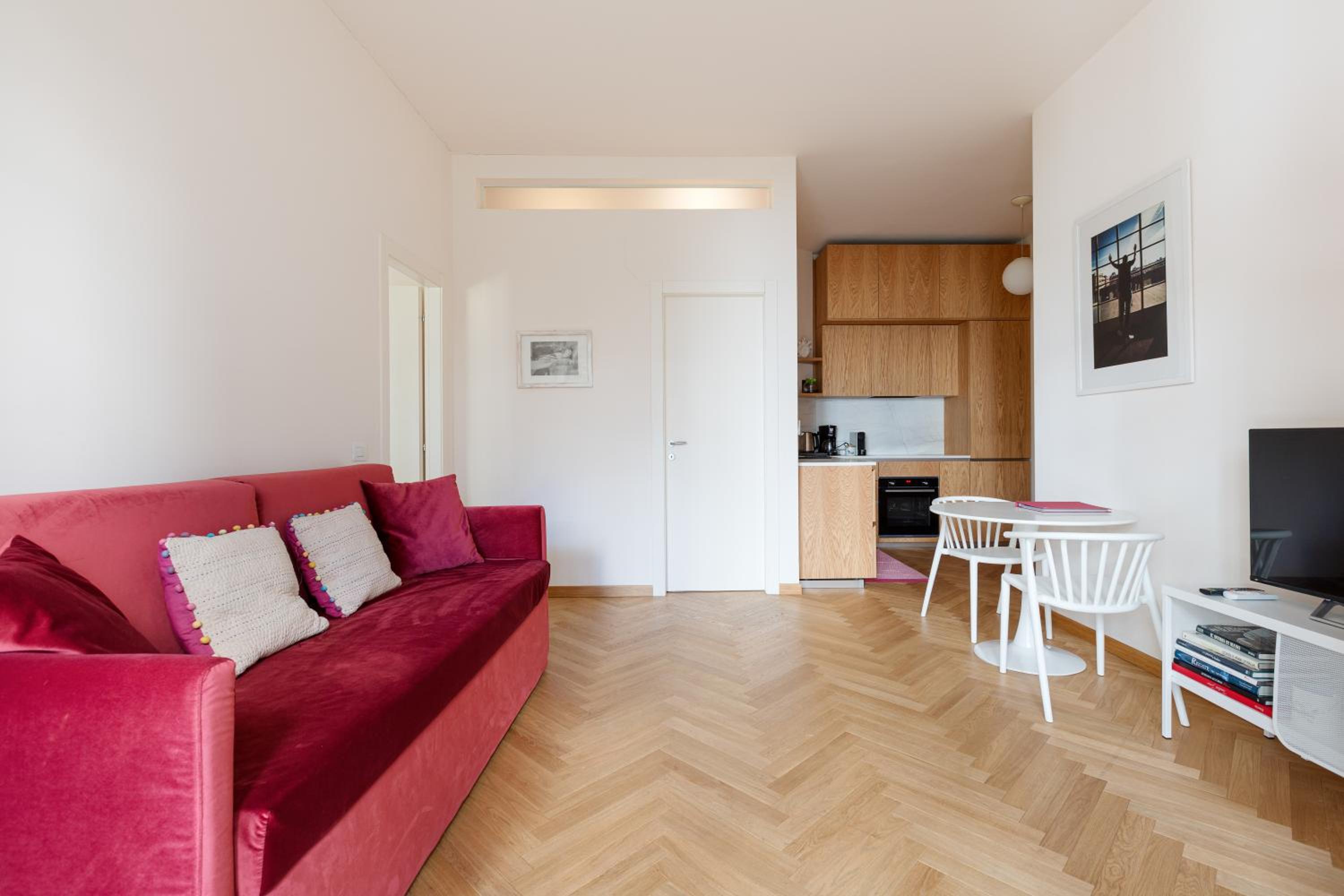 Piola M2 - Walking on the Moon Apartment