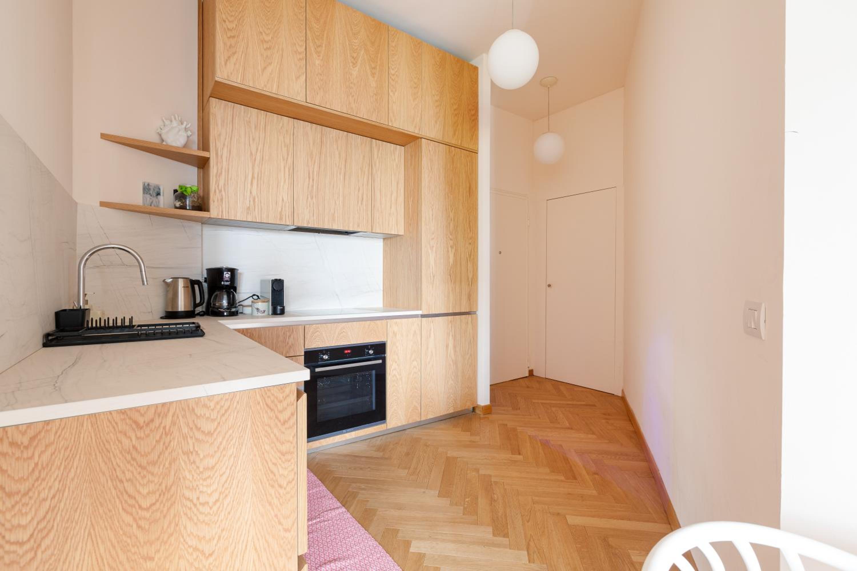Piola M2 - Walking on the Moon Apartment