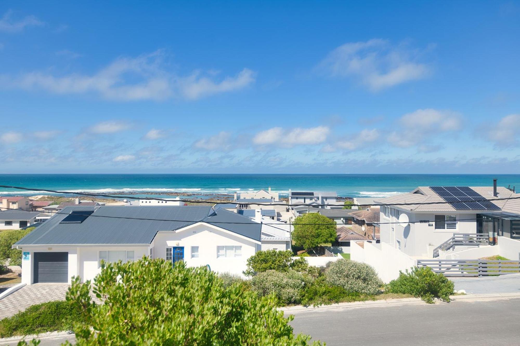 Happy Tides in Struisbaai view 5