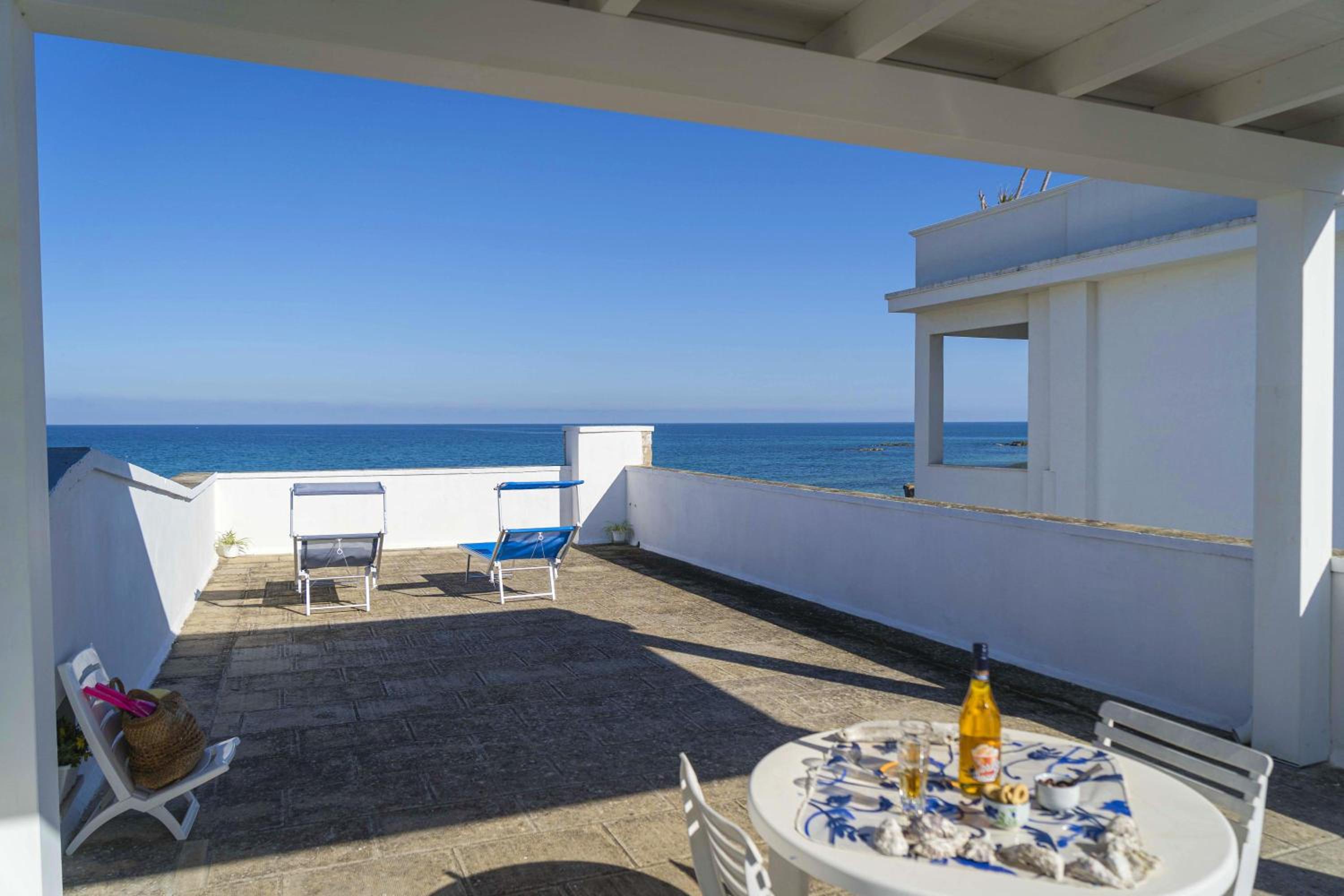 Villetta Meraviglia With Garden Sea View - Happy Rentals view 4