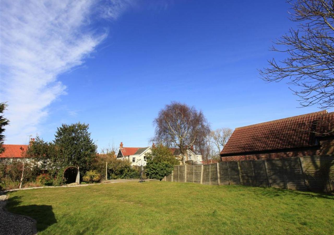 5 Bed in Southwold oc-tnw