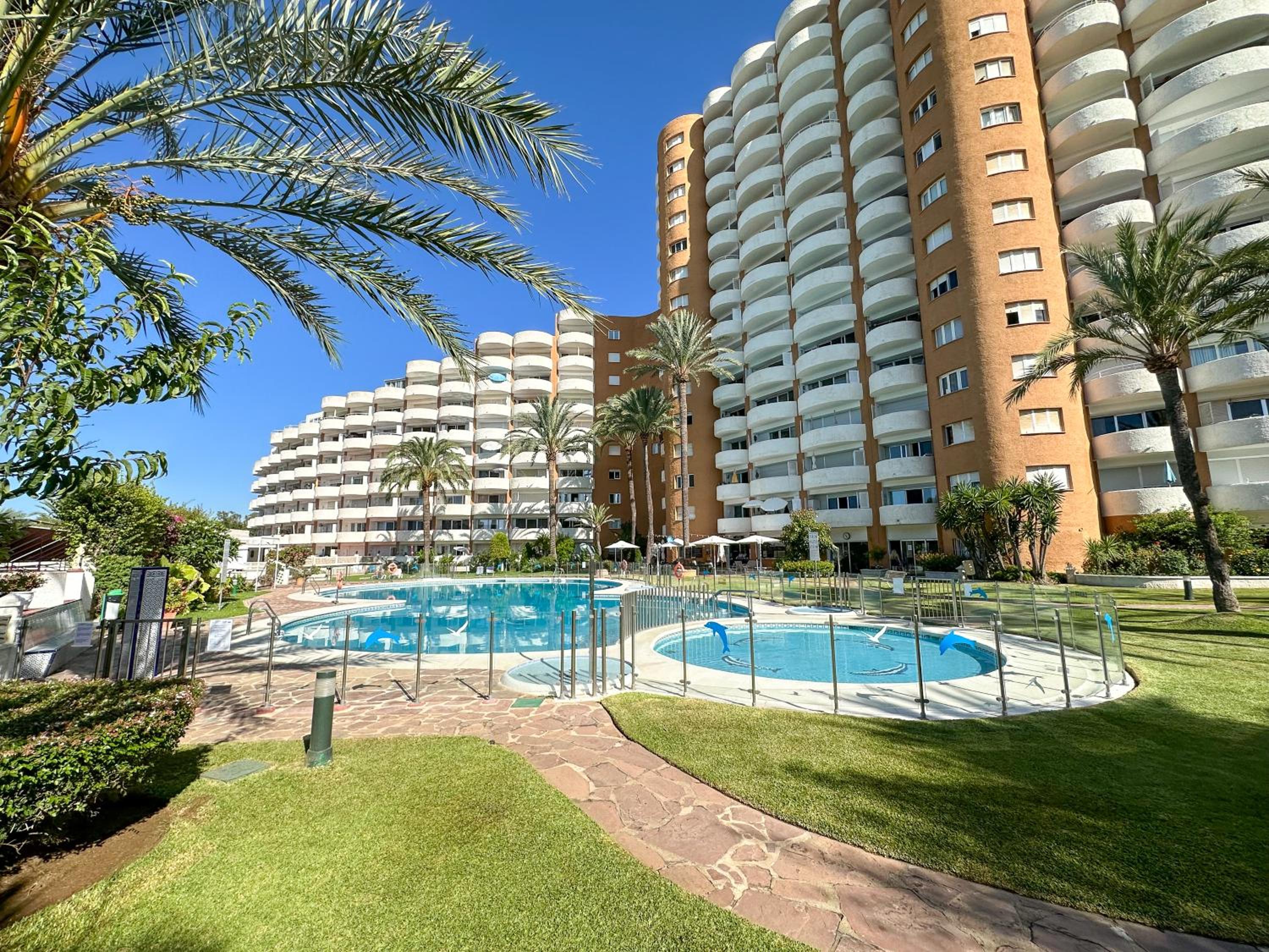 Sea views Apartment in Marbesa