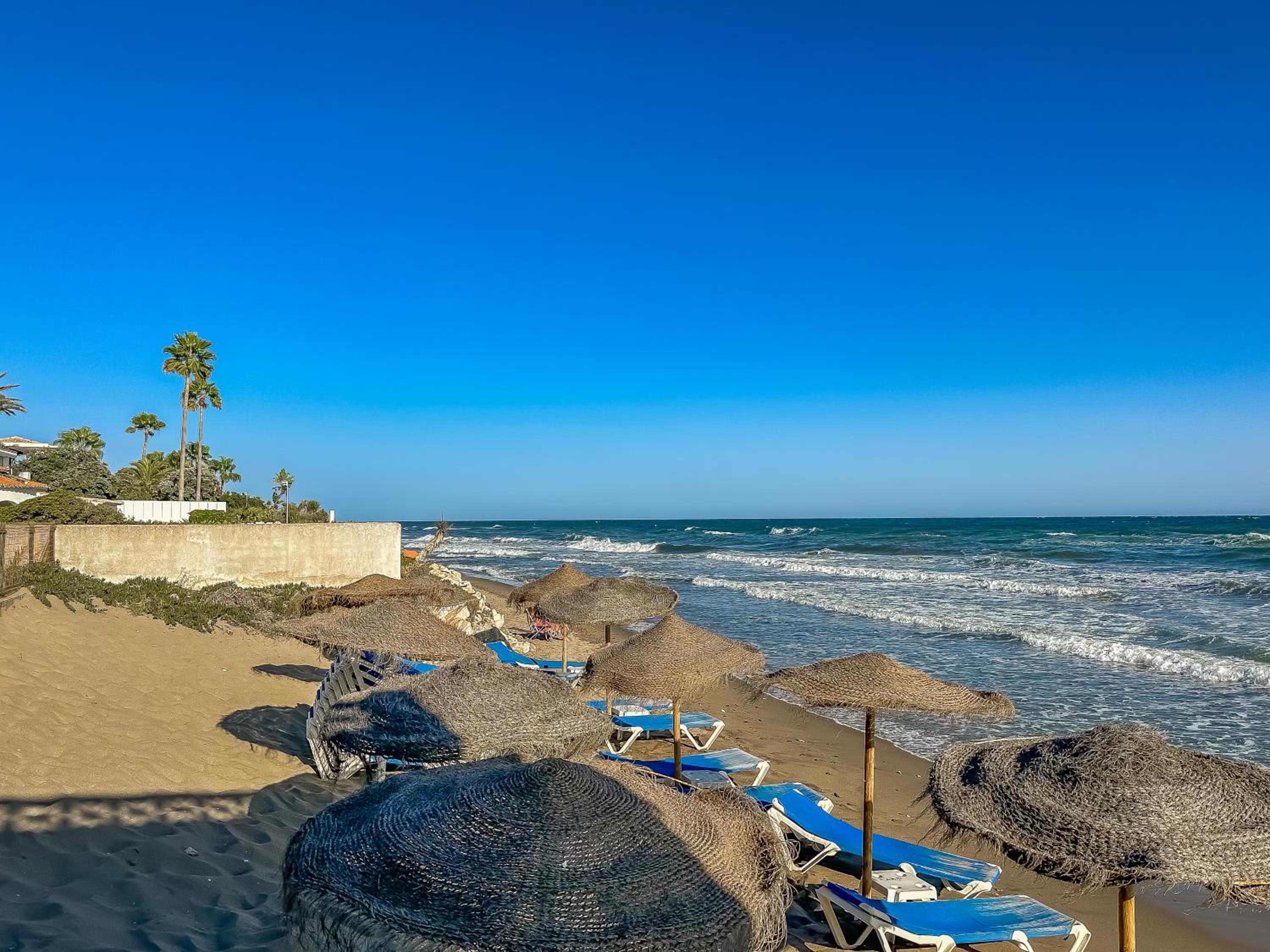 Sea views Apartment in Marbesa