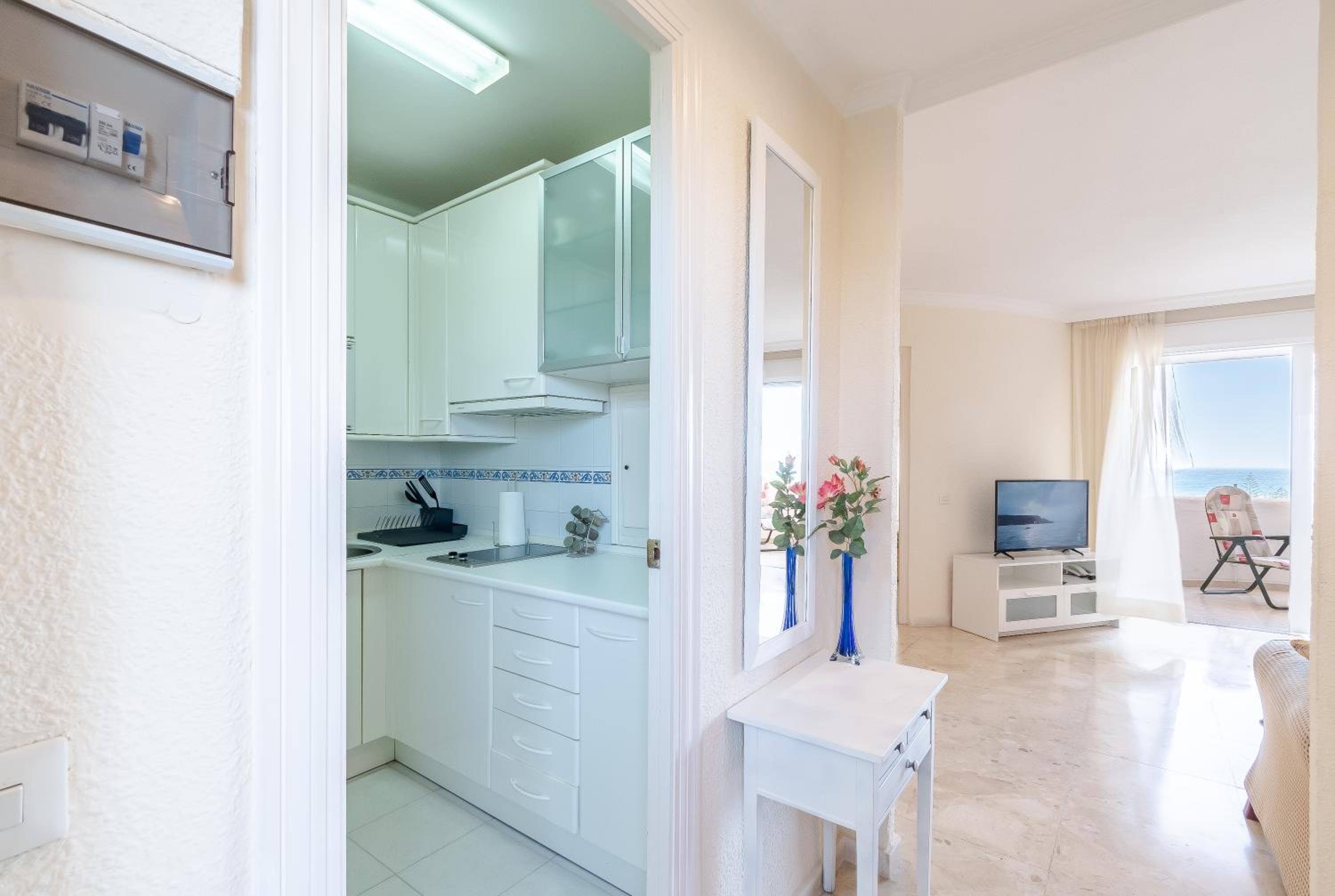 Sea views Apartment in Marbesa