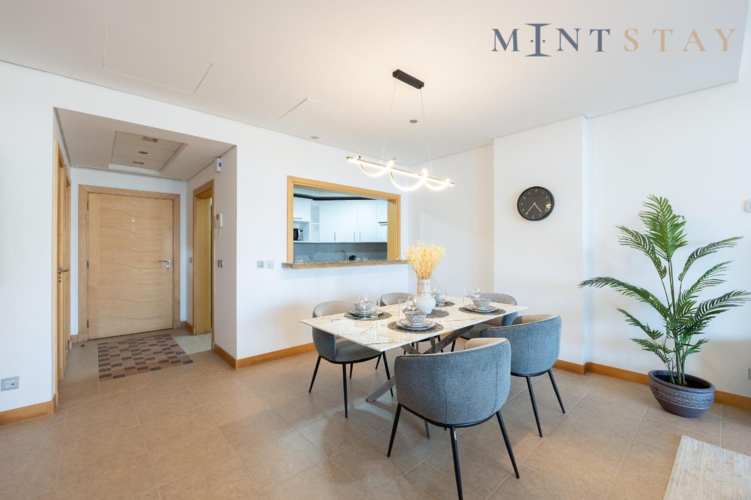 Shoreline 7, Palm Jumeirah - Mint Stay