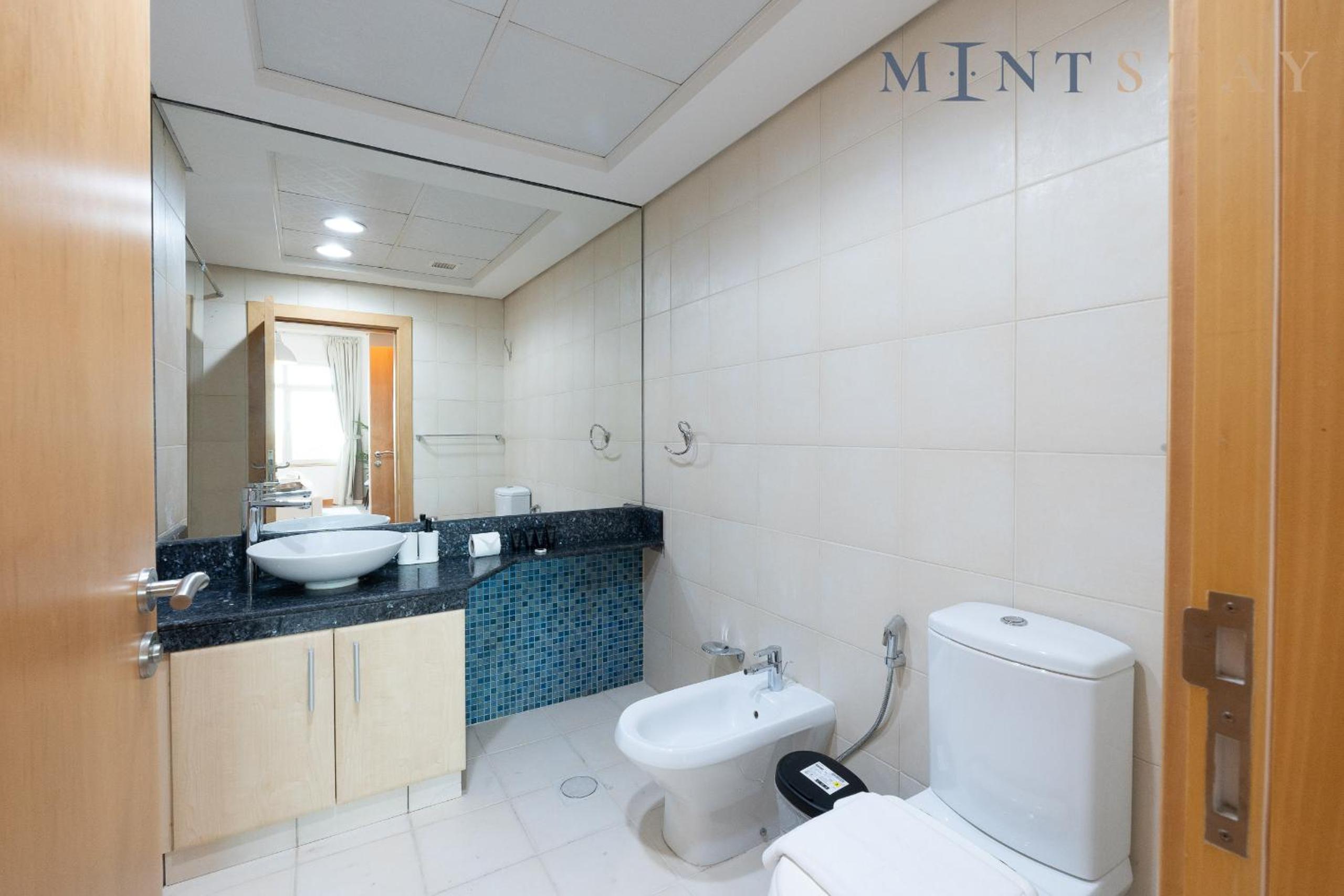 Shoreline 7, Palm Jumeirah - Mint Stay