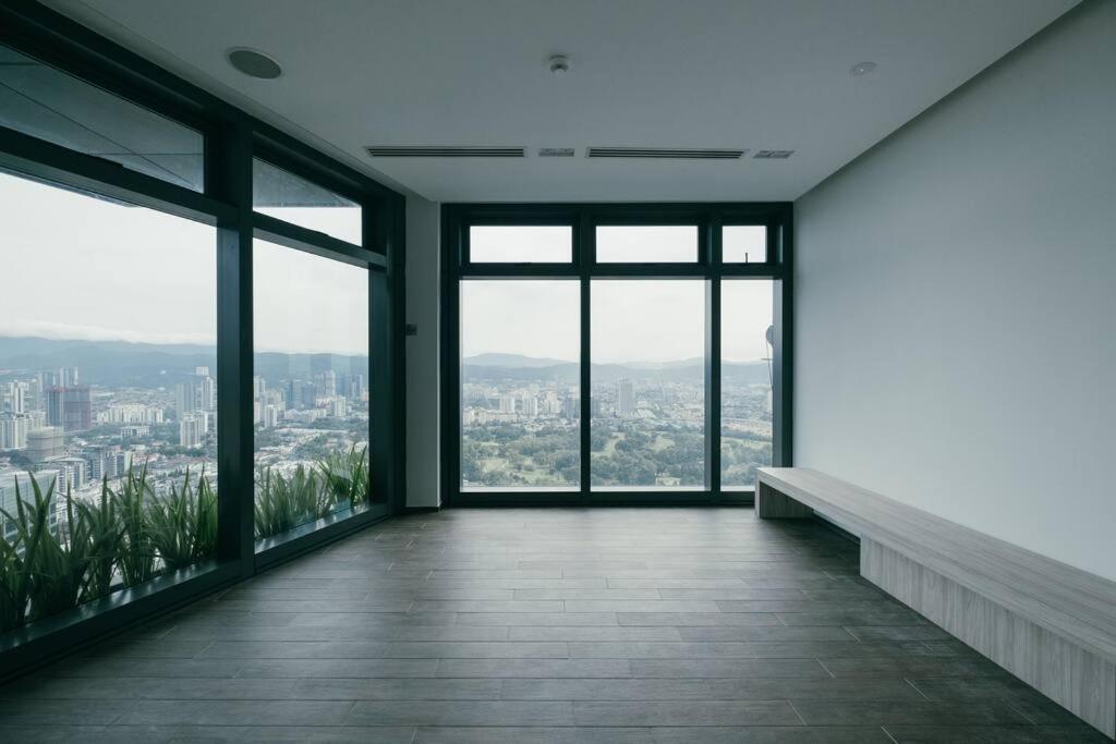 NEW! Eaton Infinity SKY POOL KLCC view Pavilion