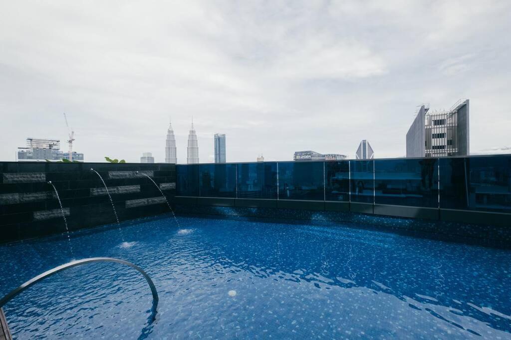 NEW! Eaton Infinity SKY POOL KLCC view Pavilion