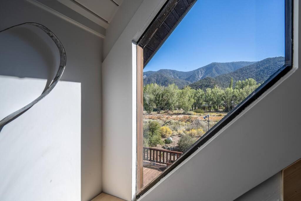 Sacred Space Luxury Retreat in Fraizer Park view 5