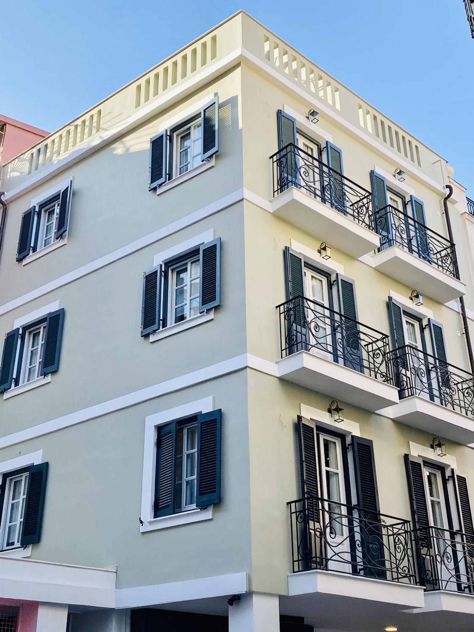 Goldfish Apartment - Plaka