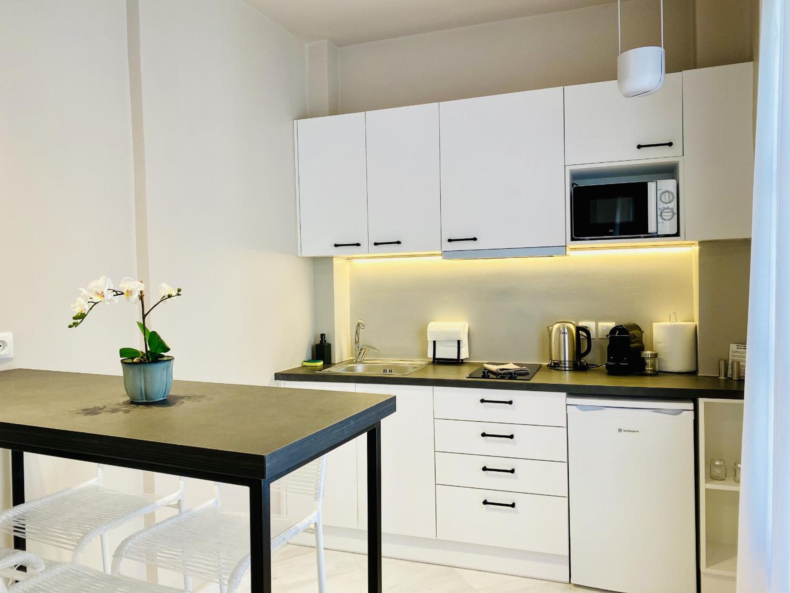 Goldfish Apartment - Plaka