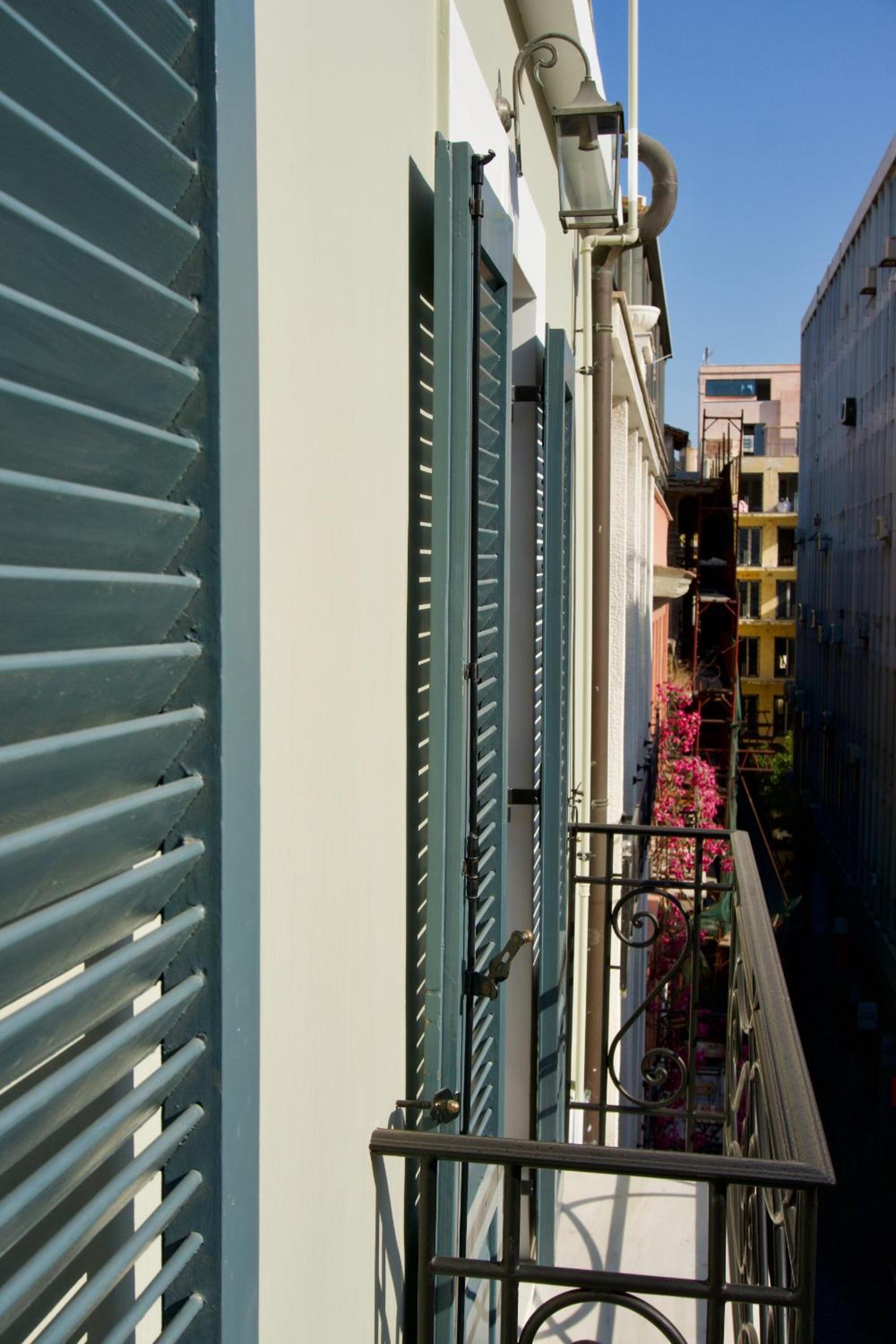 Whale Apartment - Plaka