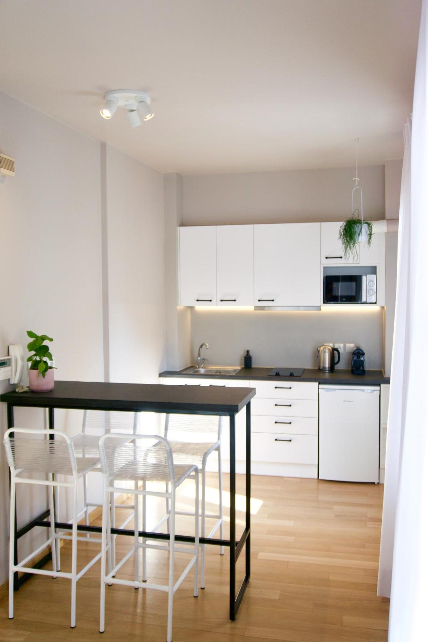 Whale Apartment - Plaka