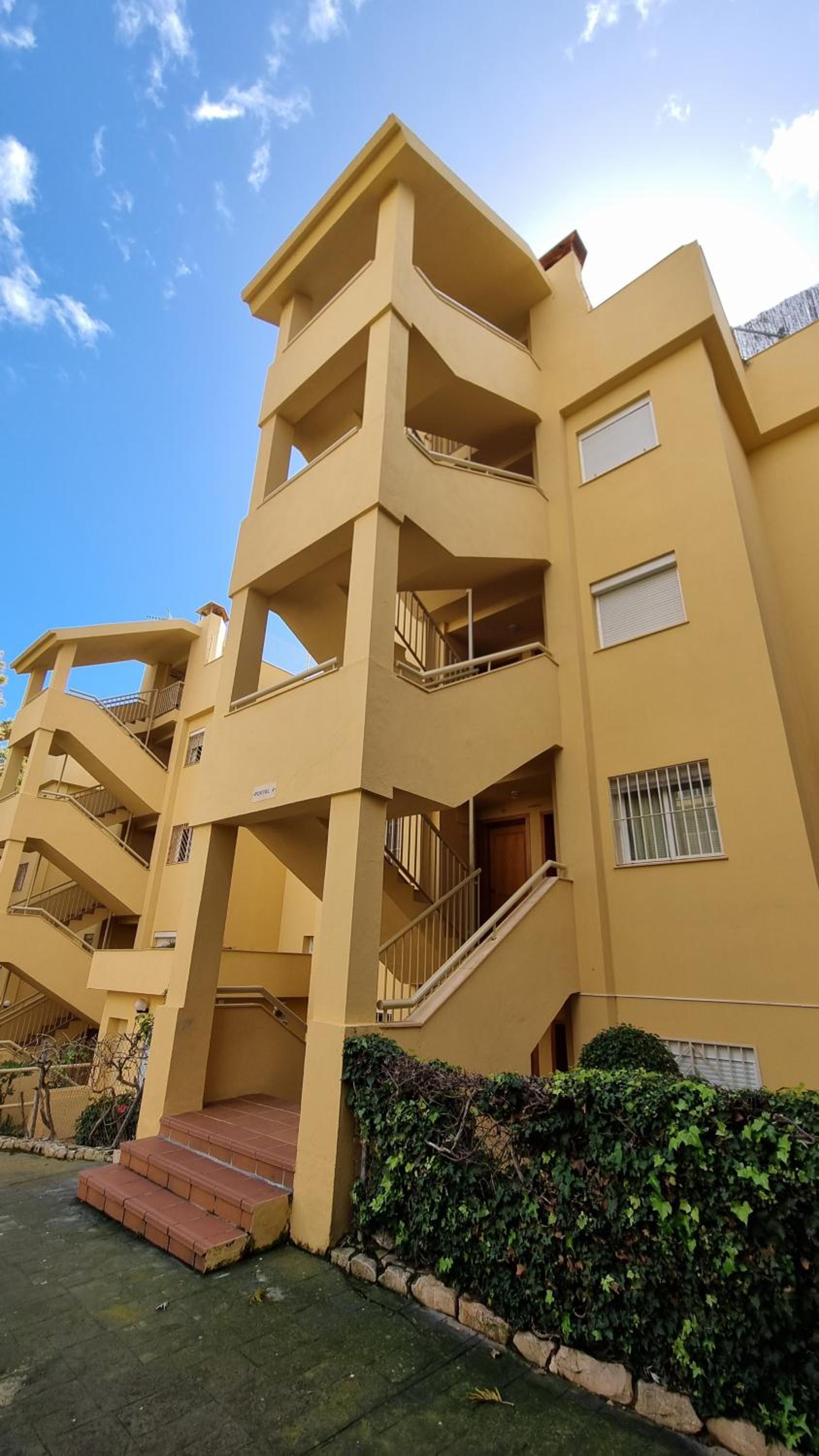 Calahonda Royale Penthouse with Sea Views