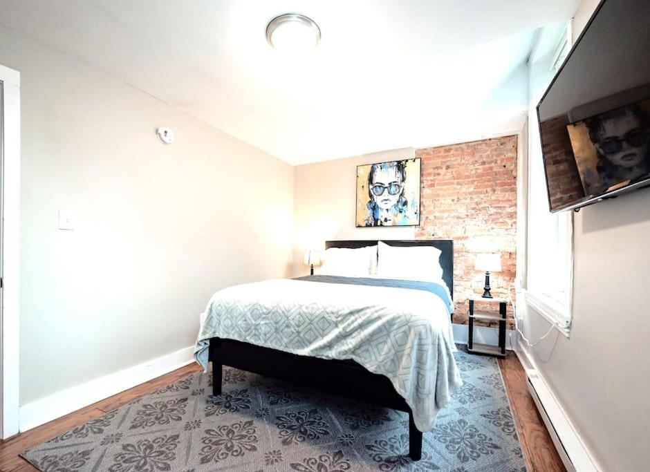 Wilmington Vacations - Park Place- cozy modern space fully updated fast WiFi good coffee and easy parking - Property Image 5