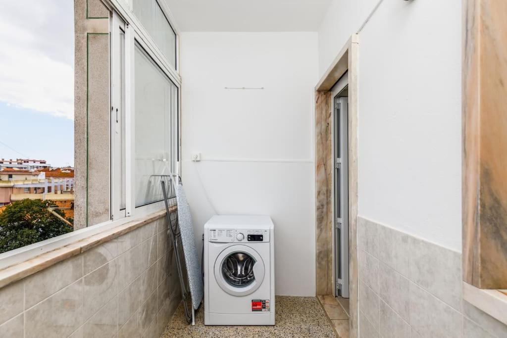 Bright and Spacious Two Bedroom Apt in Almada