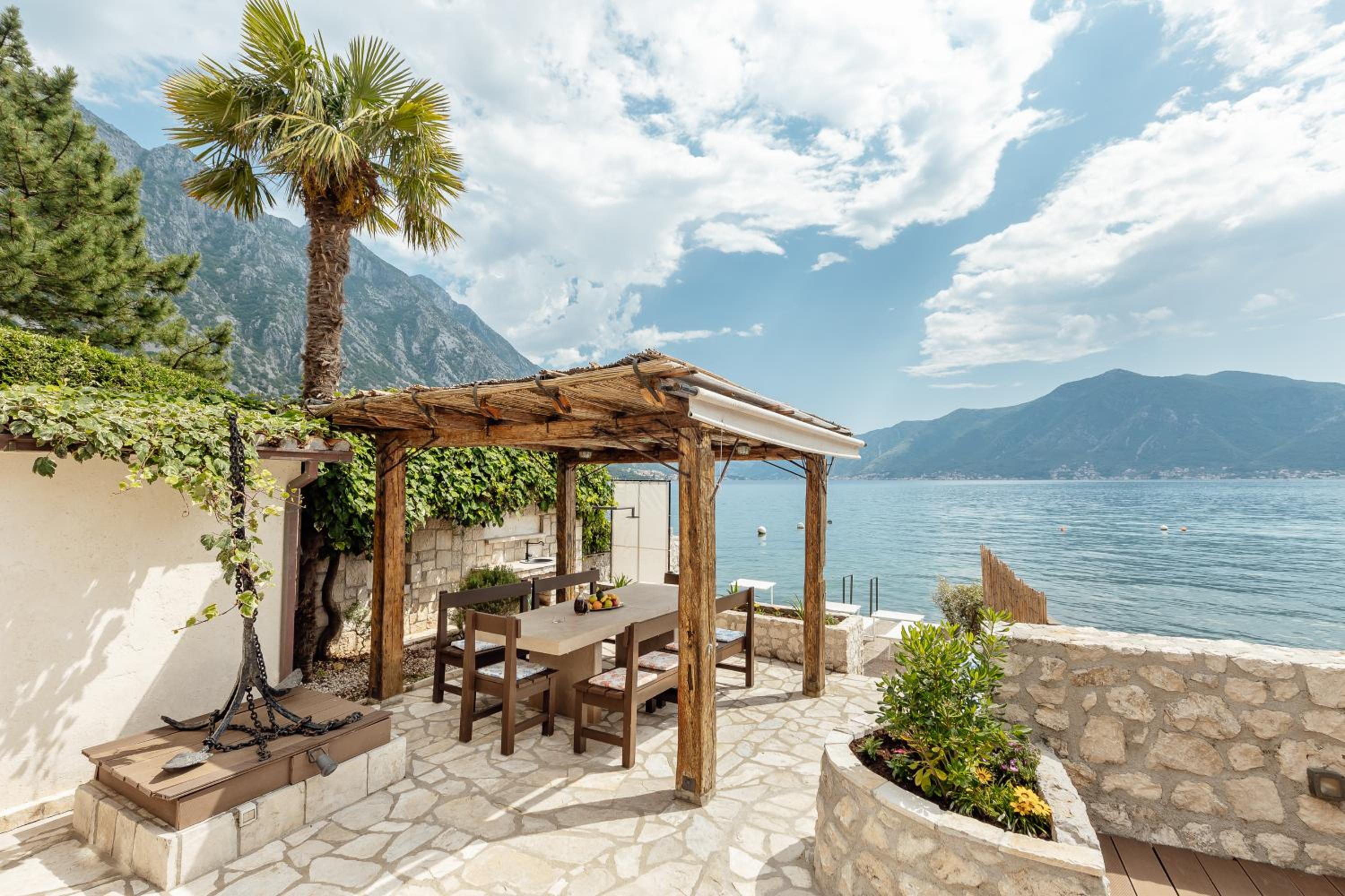 Beachfront Orahovac view 3