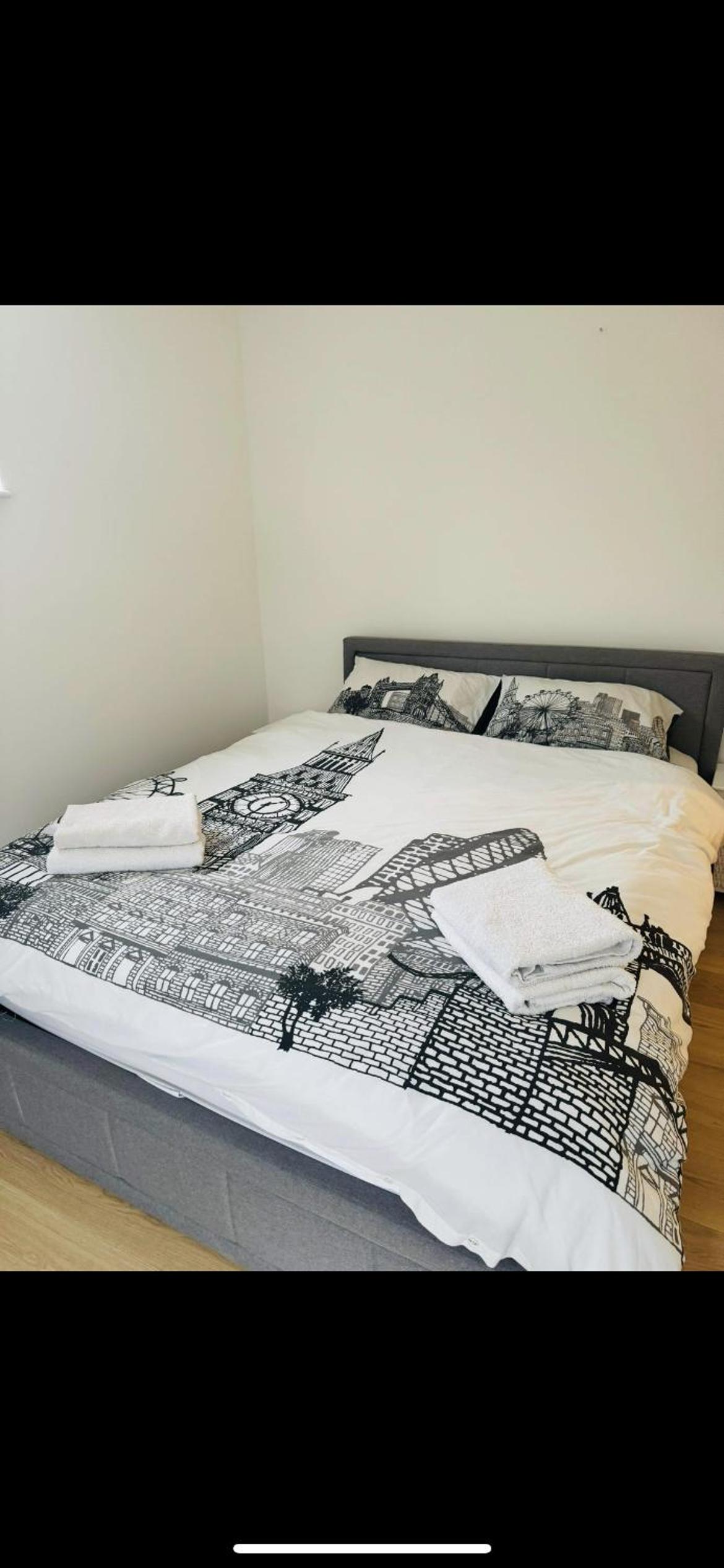 Shoreditch apartment Free parking view 2