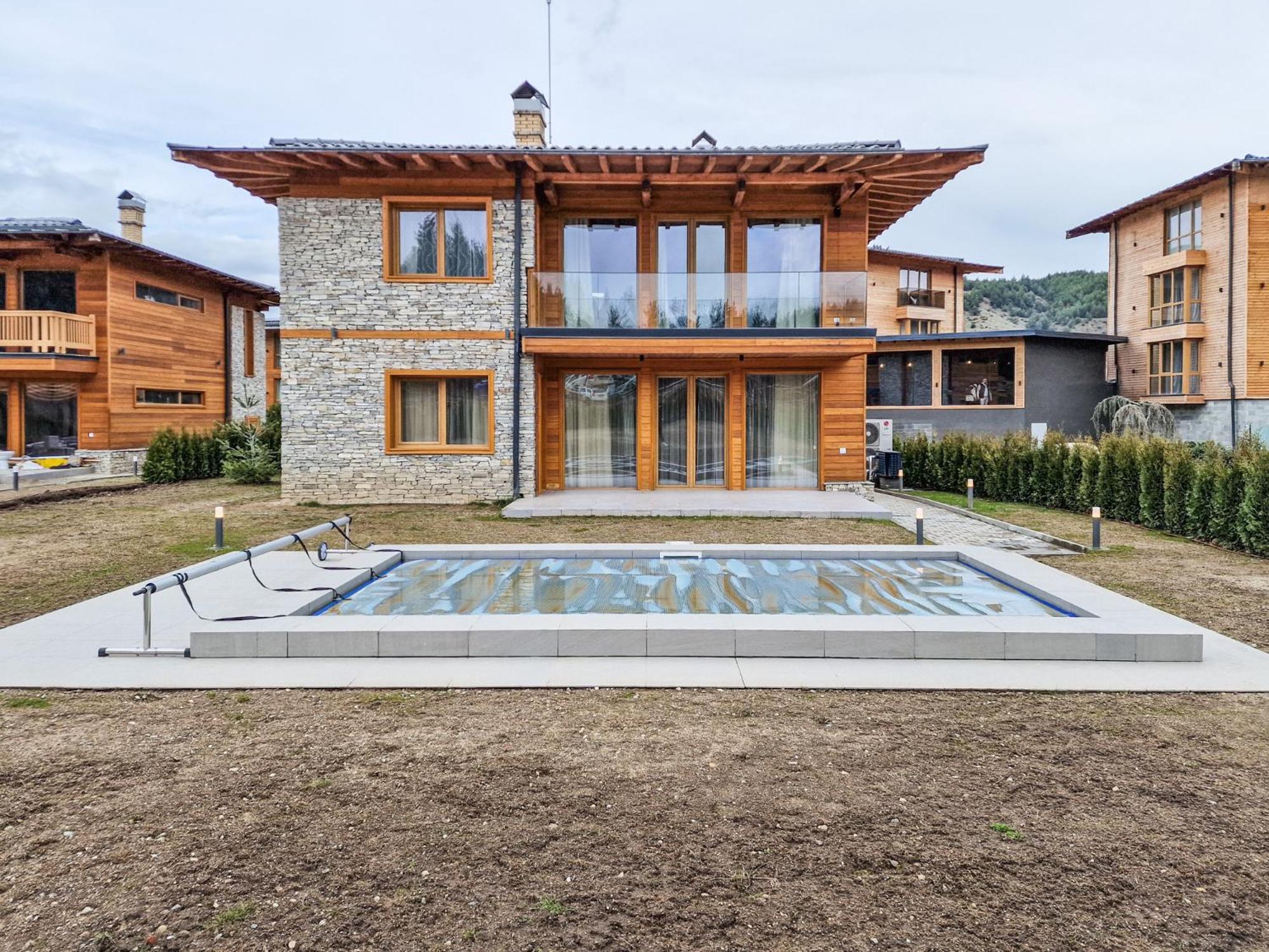 City Escape - 4 bedroom villa in Grand Hotel Therme