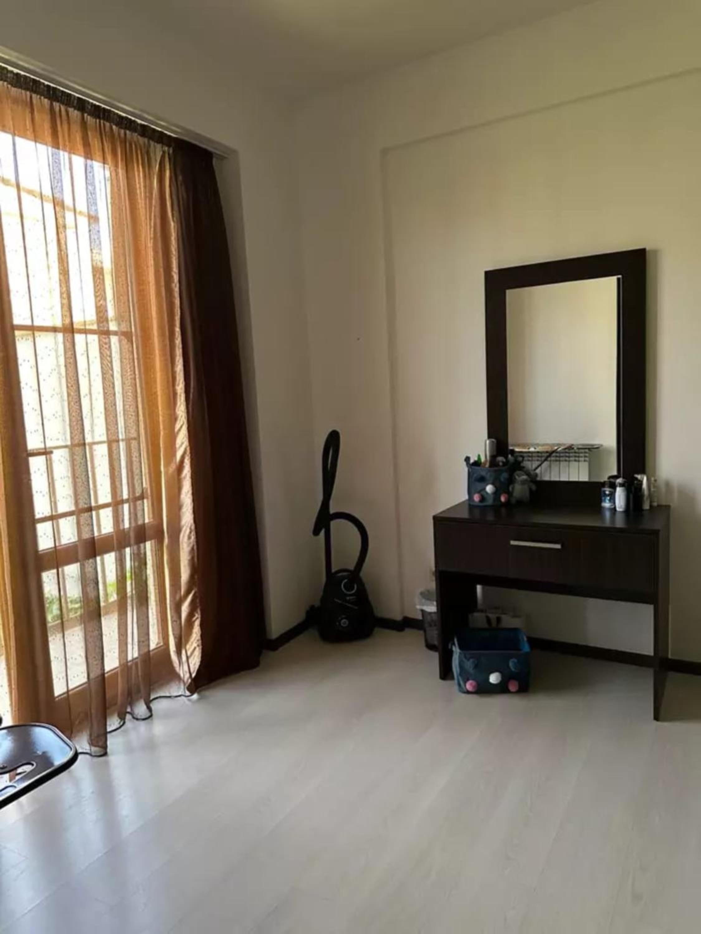 Cozy Apartment komitas avenue