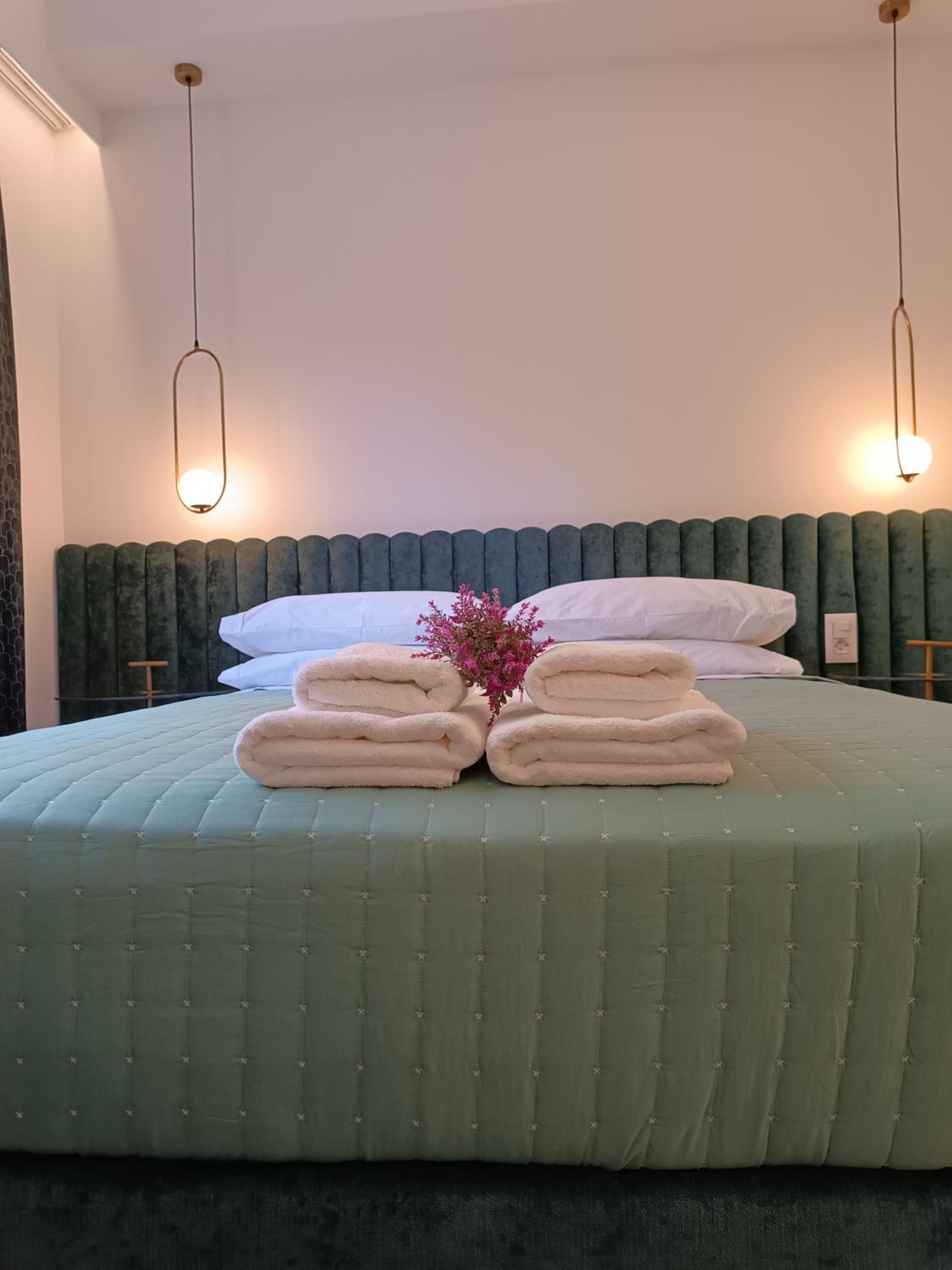 MUSES LUXURY SUITES