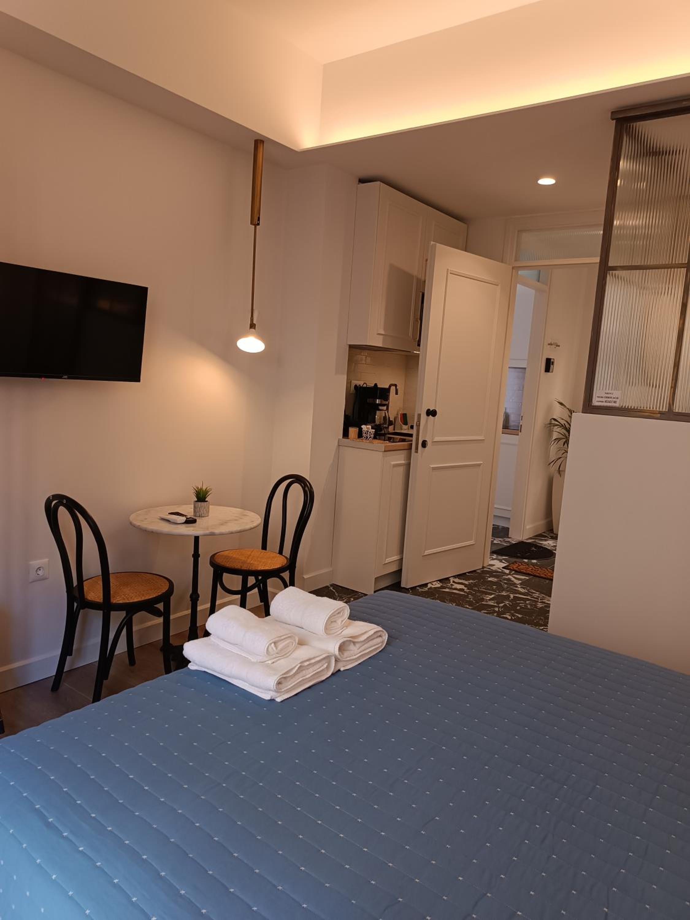 MUSES LUXURY SUITES