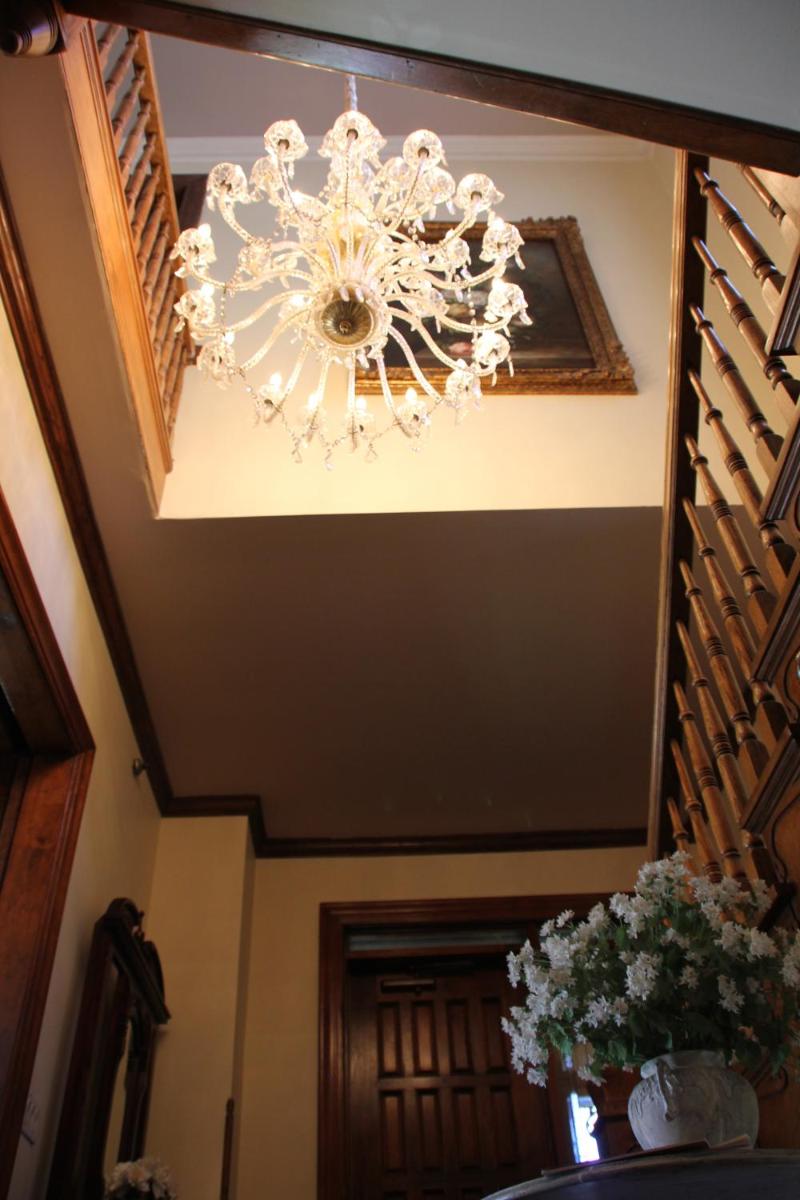 Hines Mansion - Property Image 24