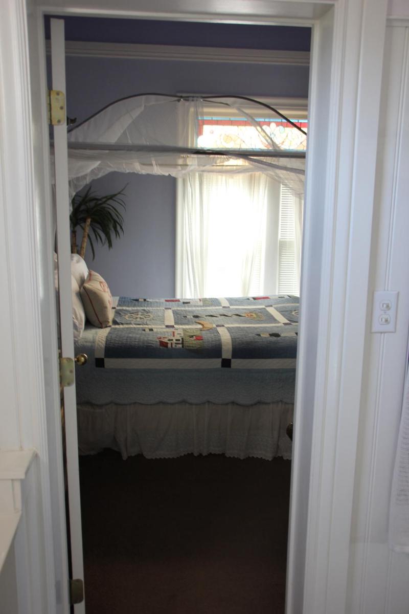 Hines Mansion - Property Image 30