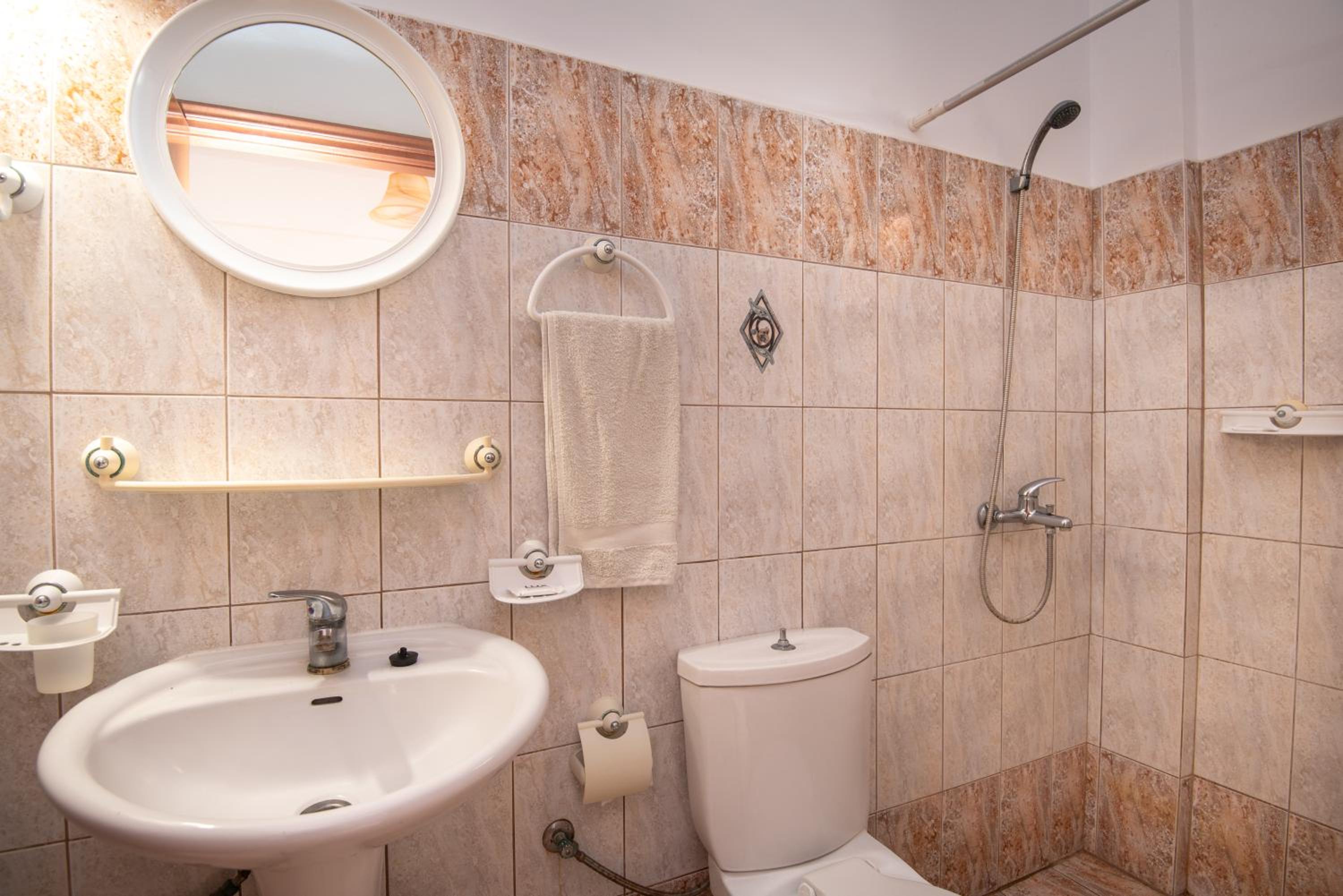 Dimitras Apartments