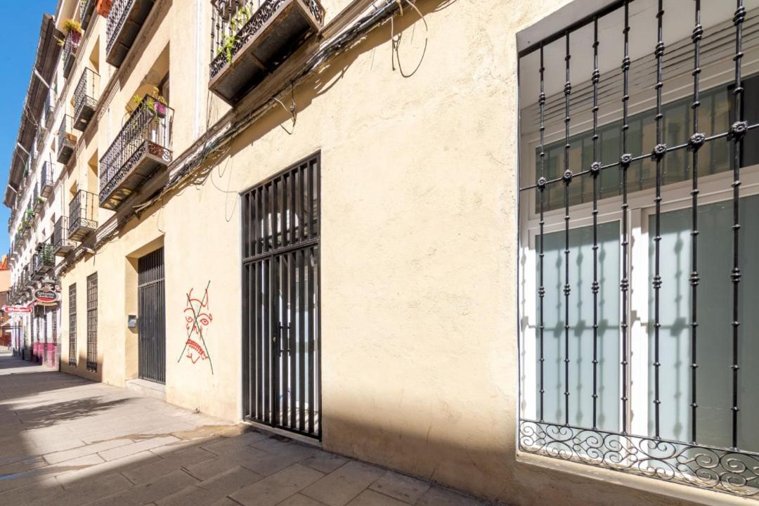 Modern and Cozy - 2 Bedrooms 1 Bathroom - Lavapiés view 2