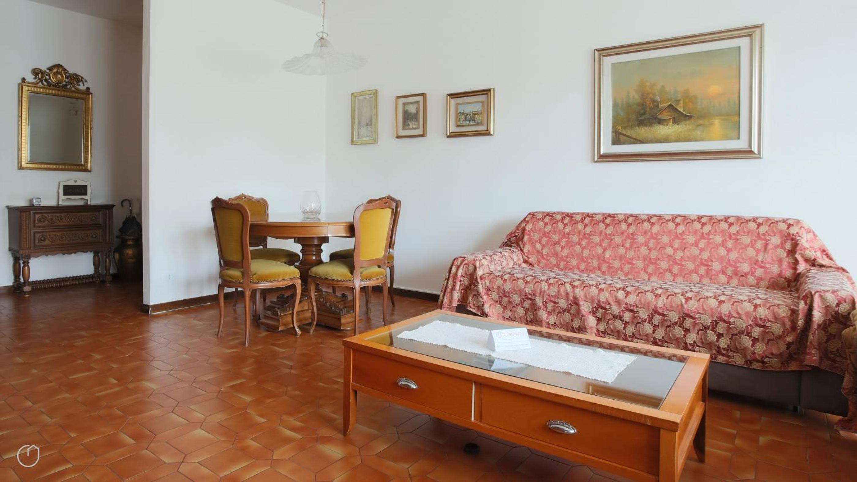 Noseda 5 en Como — hotel room