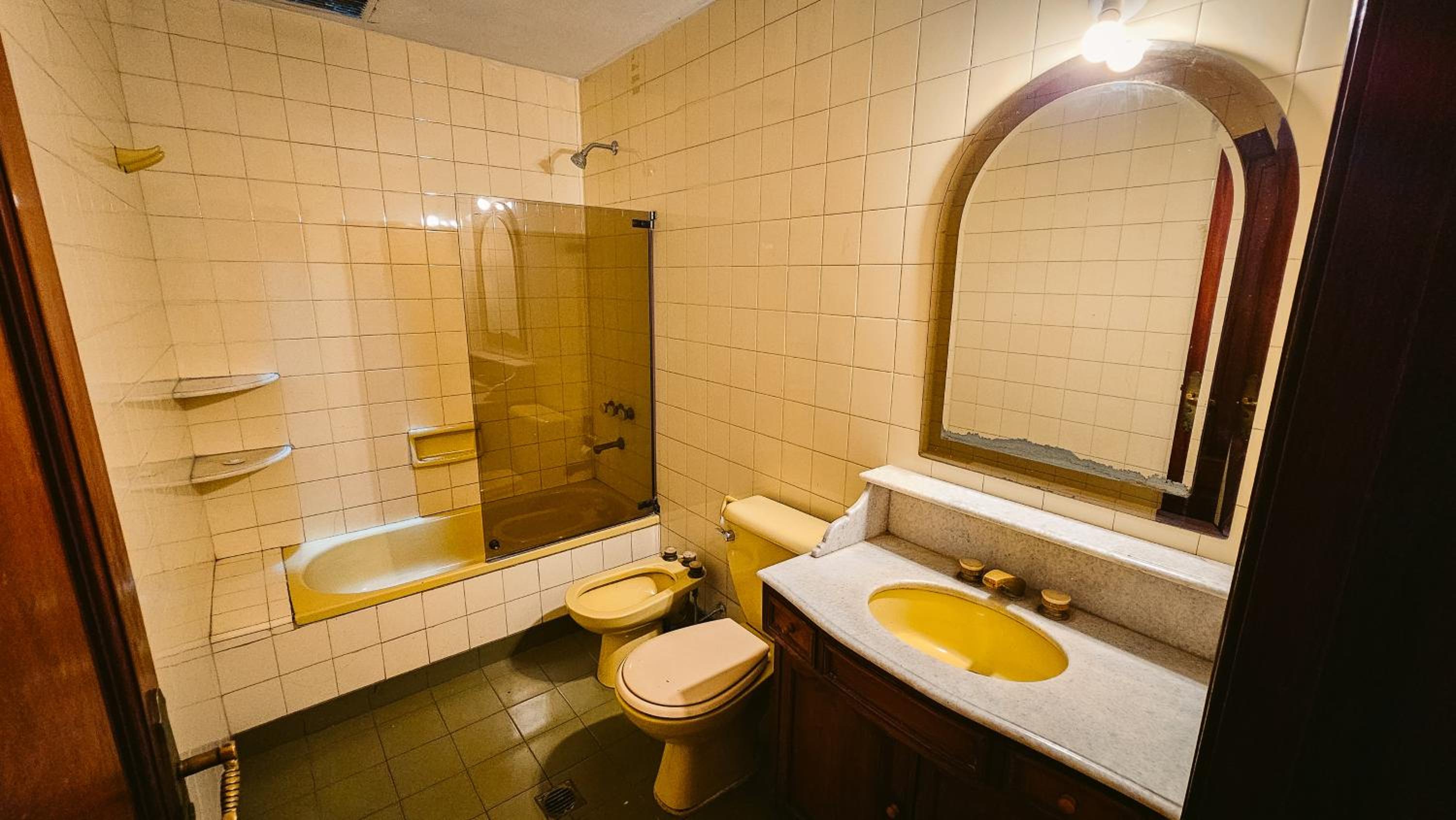 Valhalla Hostel & Suites