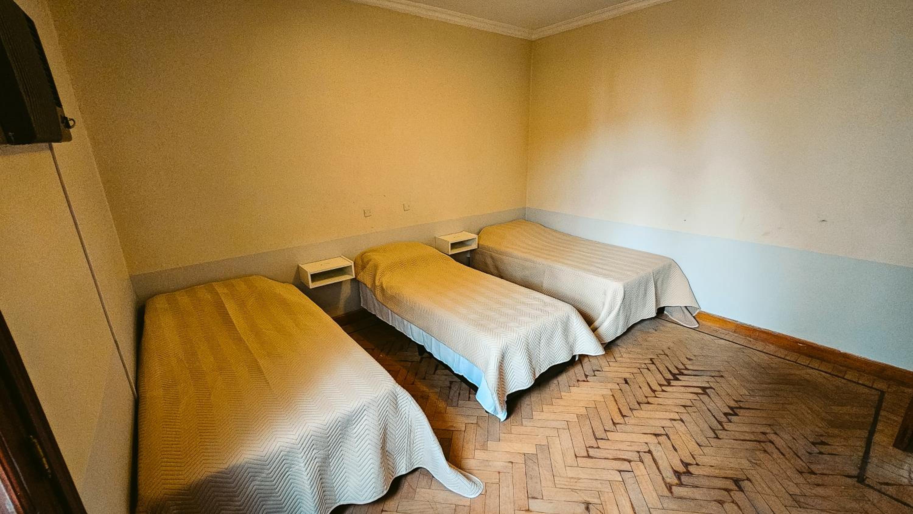 Valhalla Hostel & Suites
