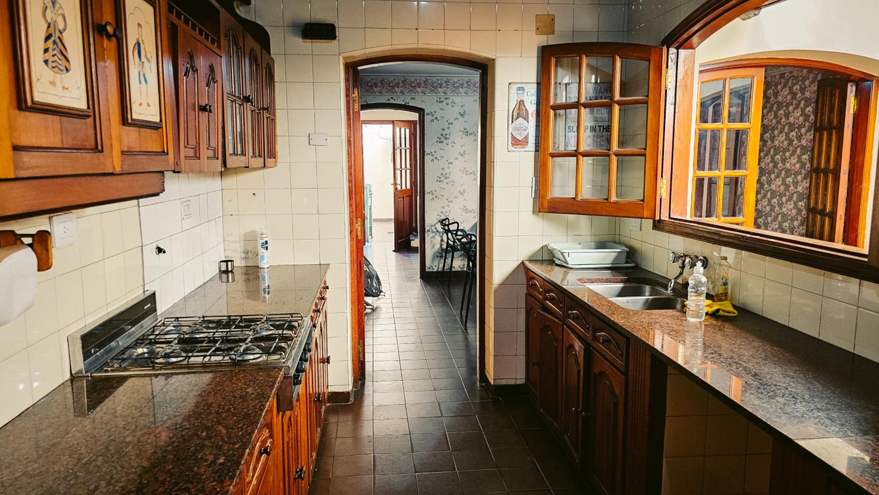 Valhalla Hostel & Suites