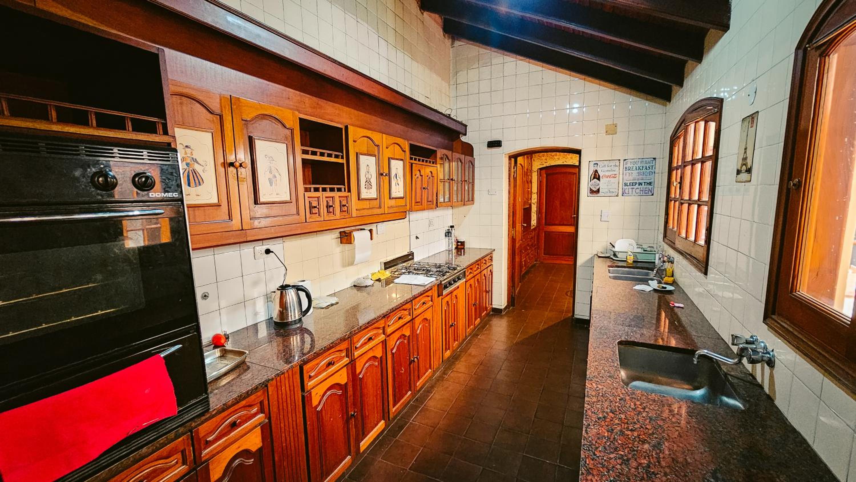 Valhalla Hostel & Suites