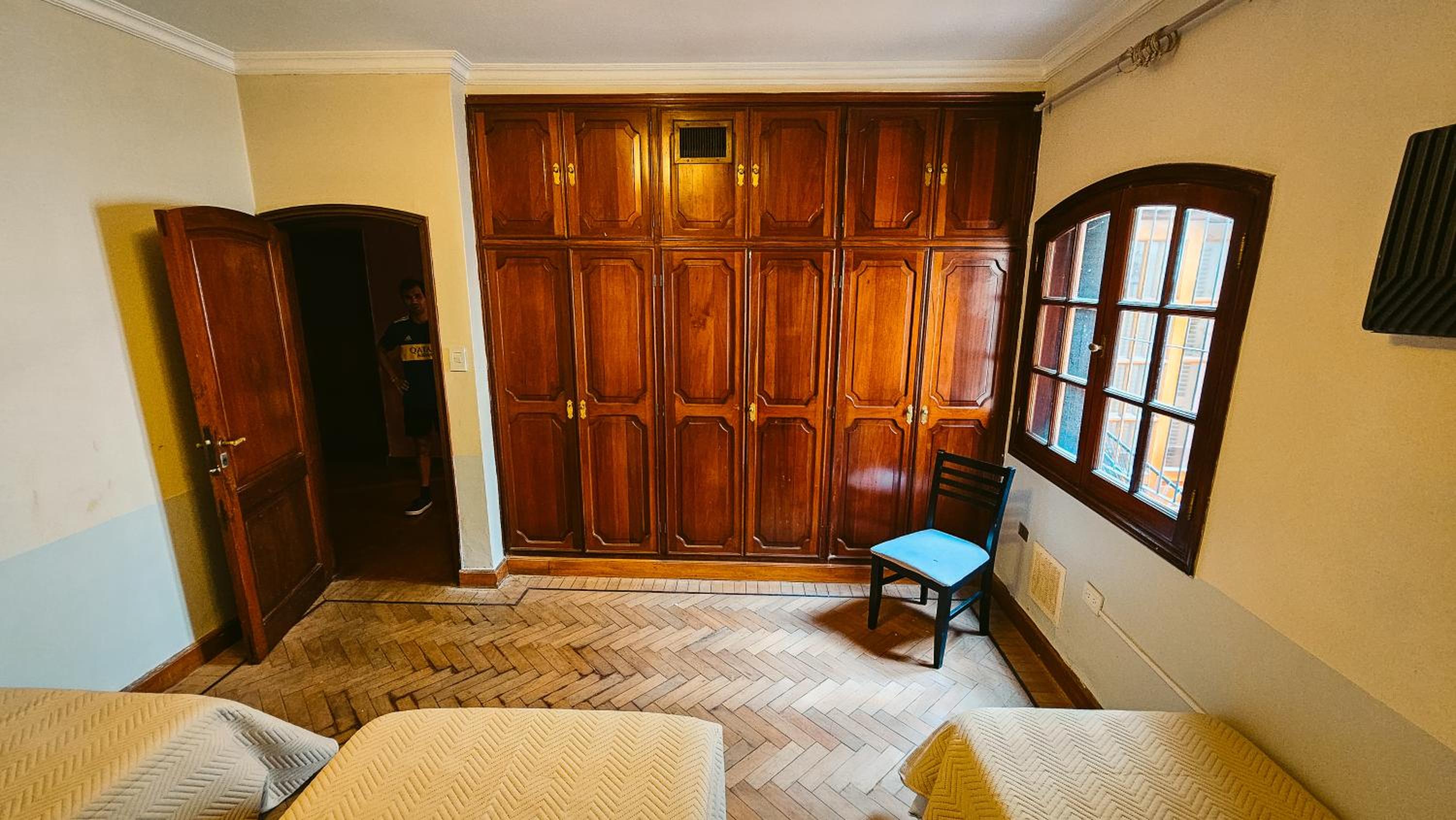 Valhalla Hostel & Suites