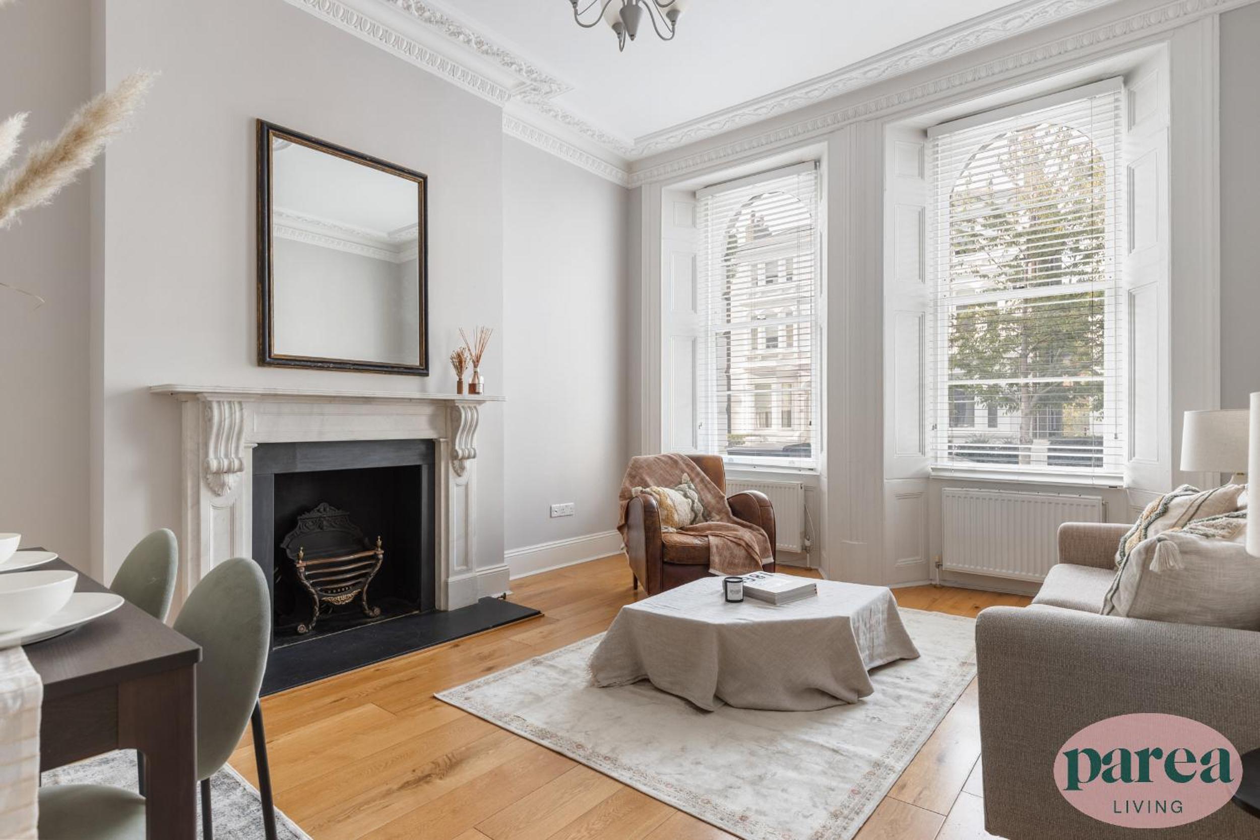 Parea Living - Notting Hill, Stylish 1-Bedroom Flat, Private Gardens, Remote Working
