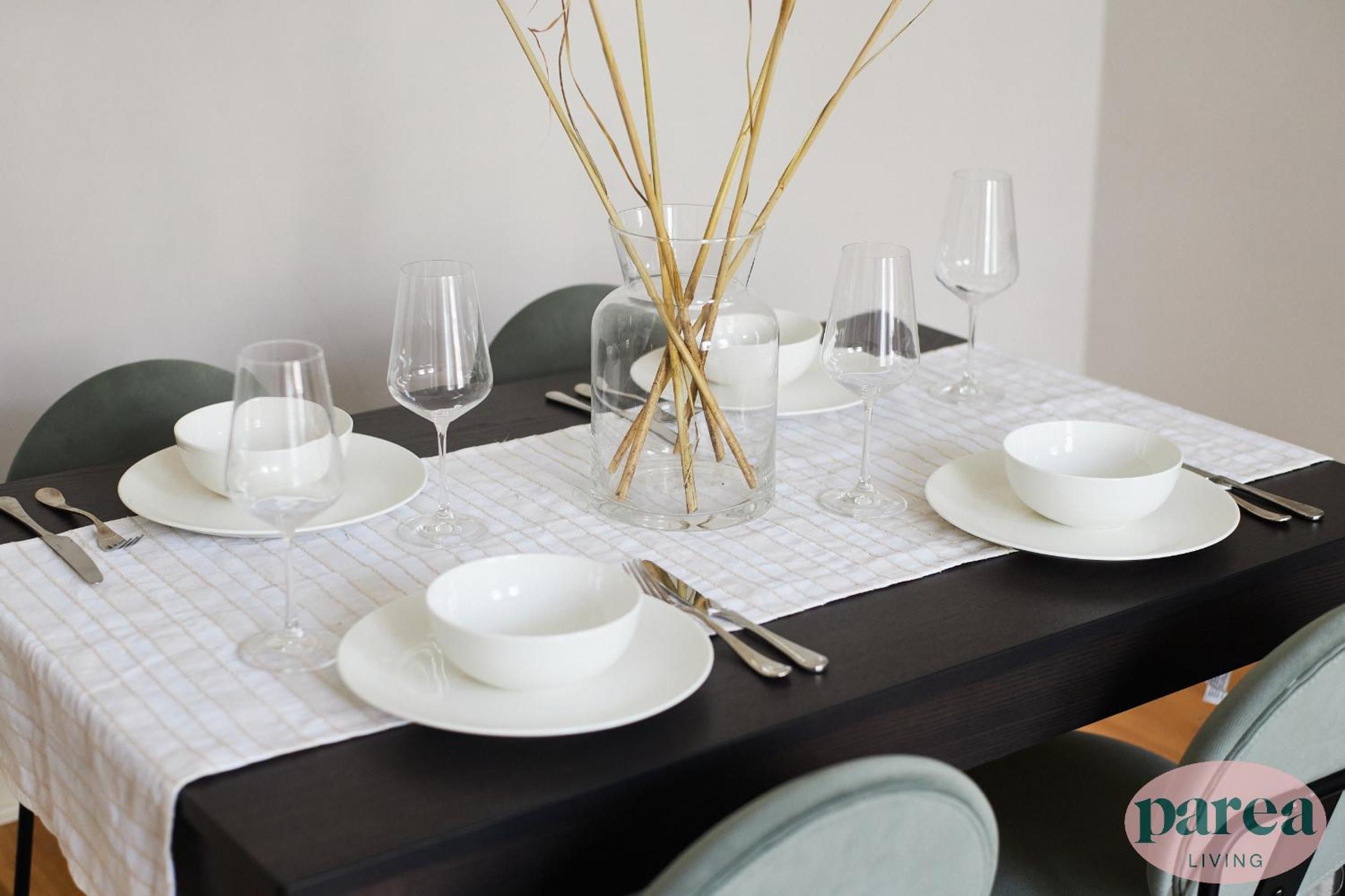 Parea Living - Notting Hill, Stylish 1-Bedroom Flat, Private Gardens, Remote Working