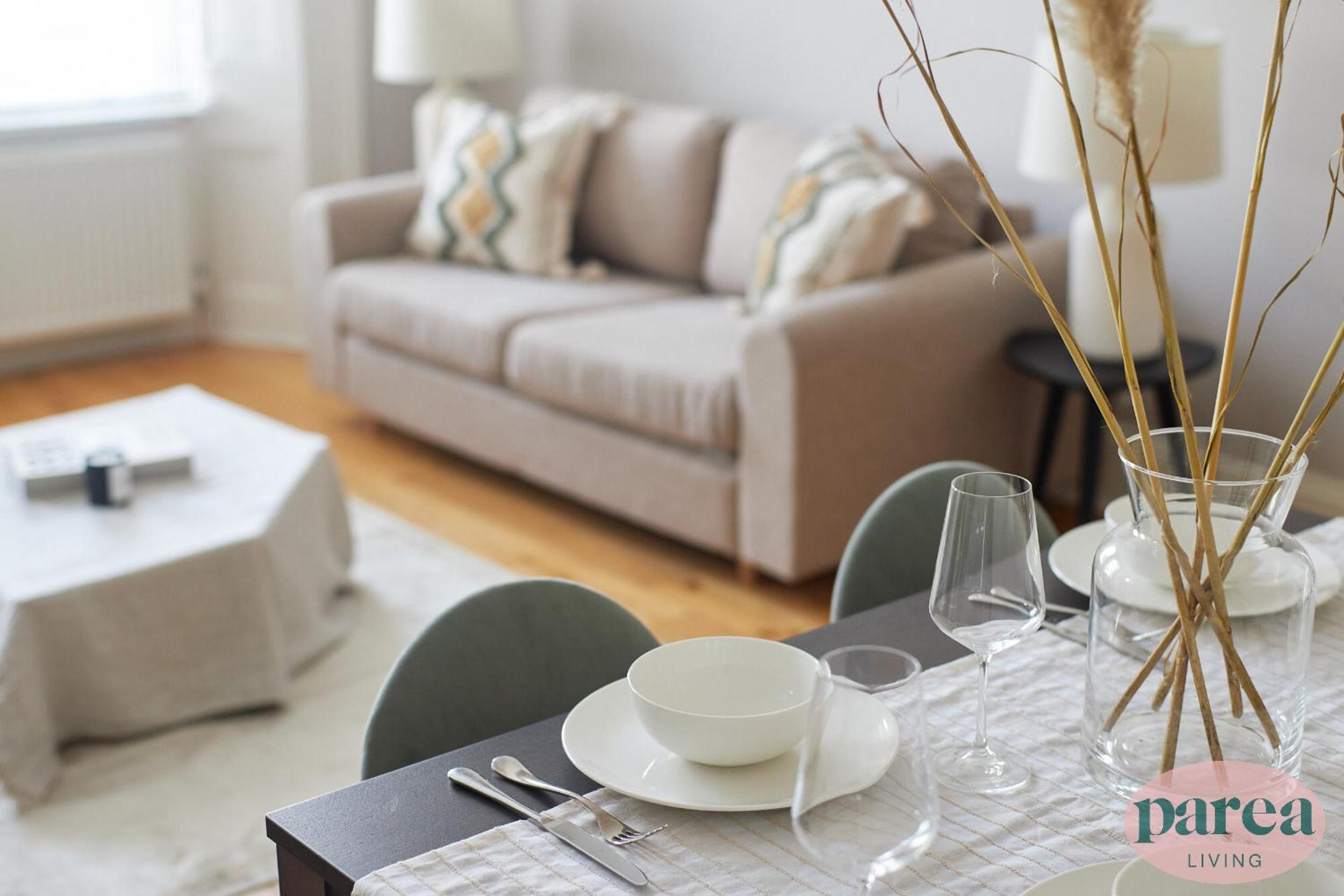 Parea Living - Notting Hill, Stylish 1-Bedroom Flat, Private Gardens, Remote Working