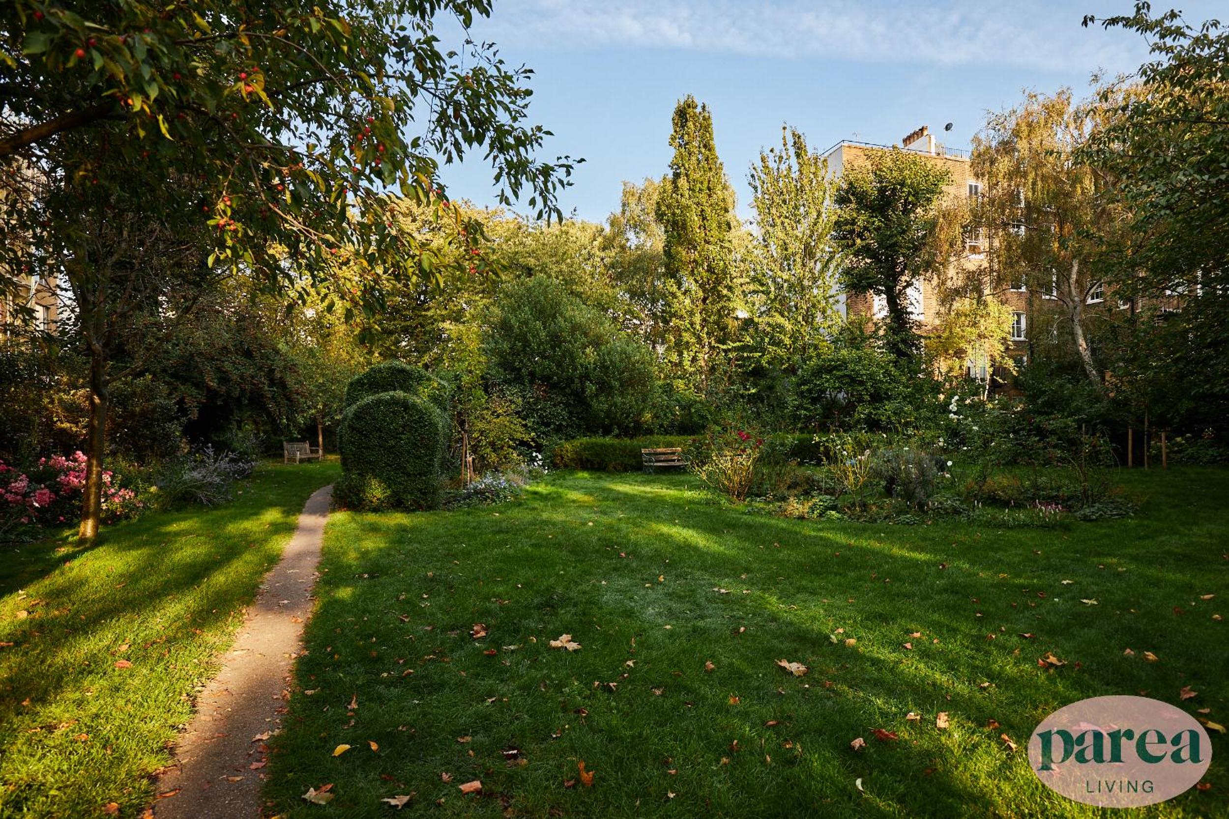 Parea Living - Notting Hill, Stylish 1-Bedroom Flat, Private Gardens, Remote Working