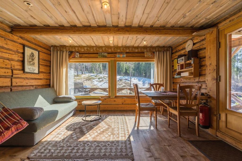 Elupuu forest cabin with sauna