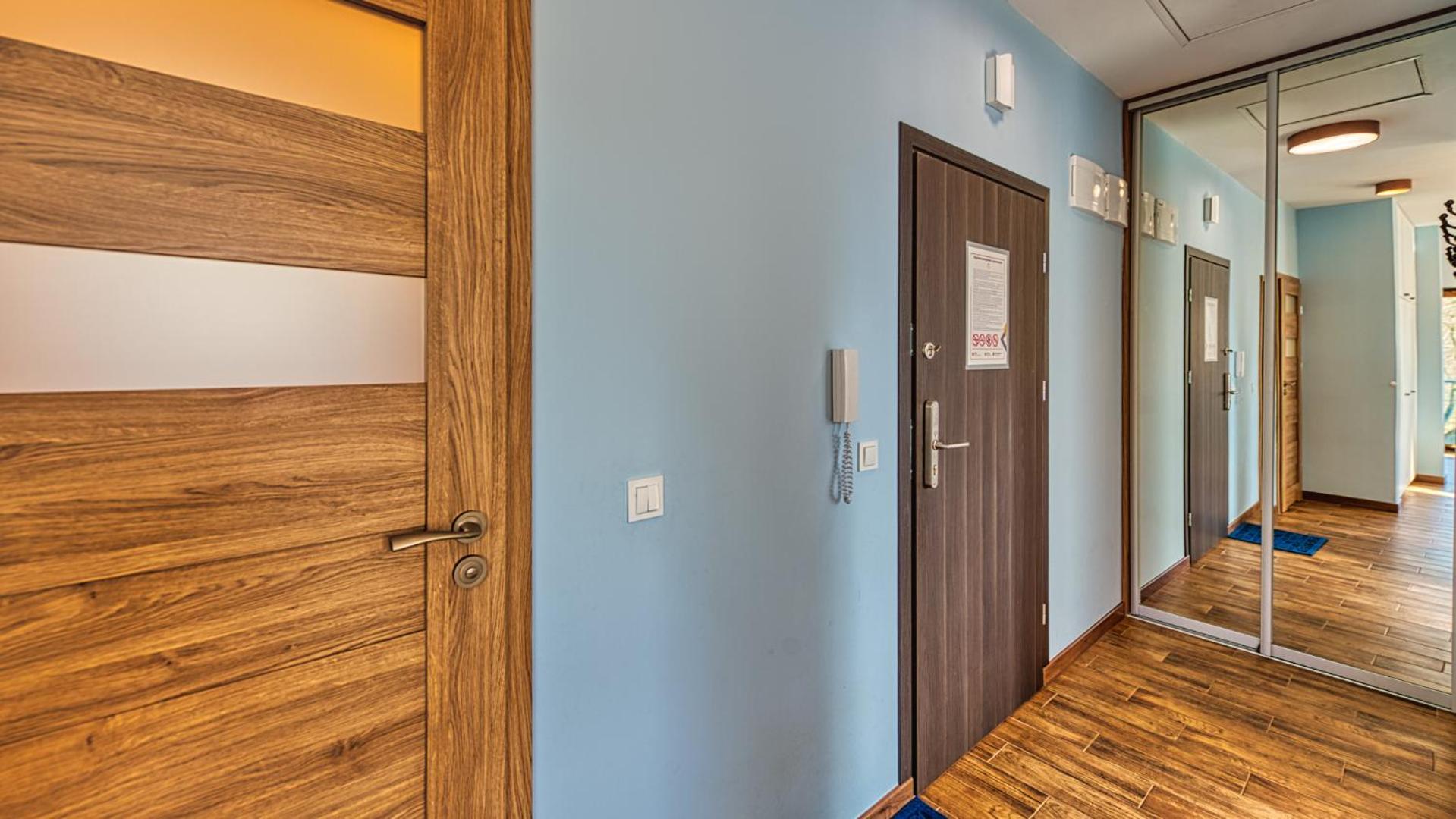 Apartamenty ROYAL APARTS Widok 800 - z panoramą gór