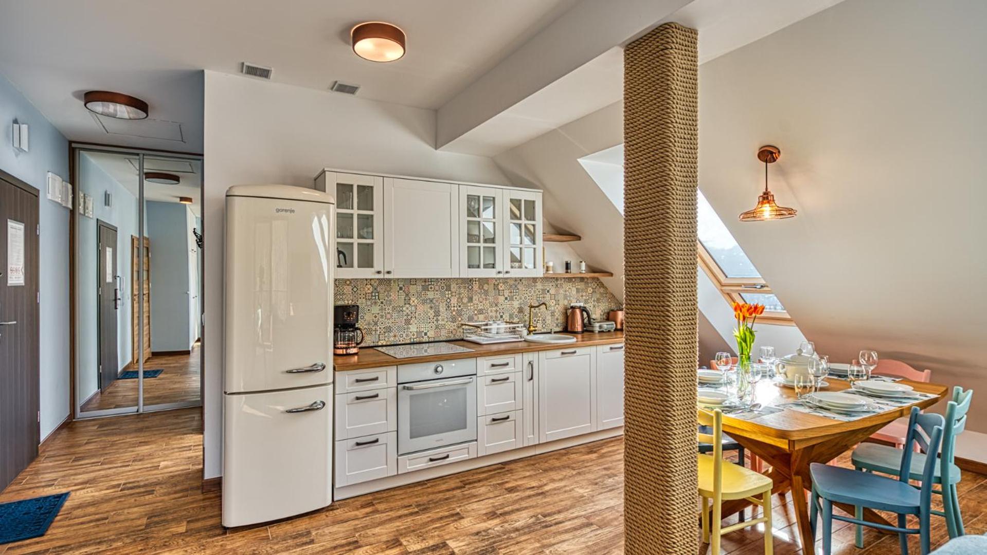 Apartamenty ROYAL APARTS Widok 800 - z panoramą gór