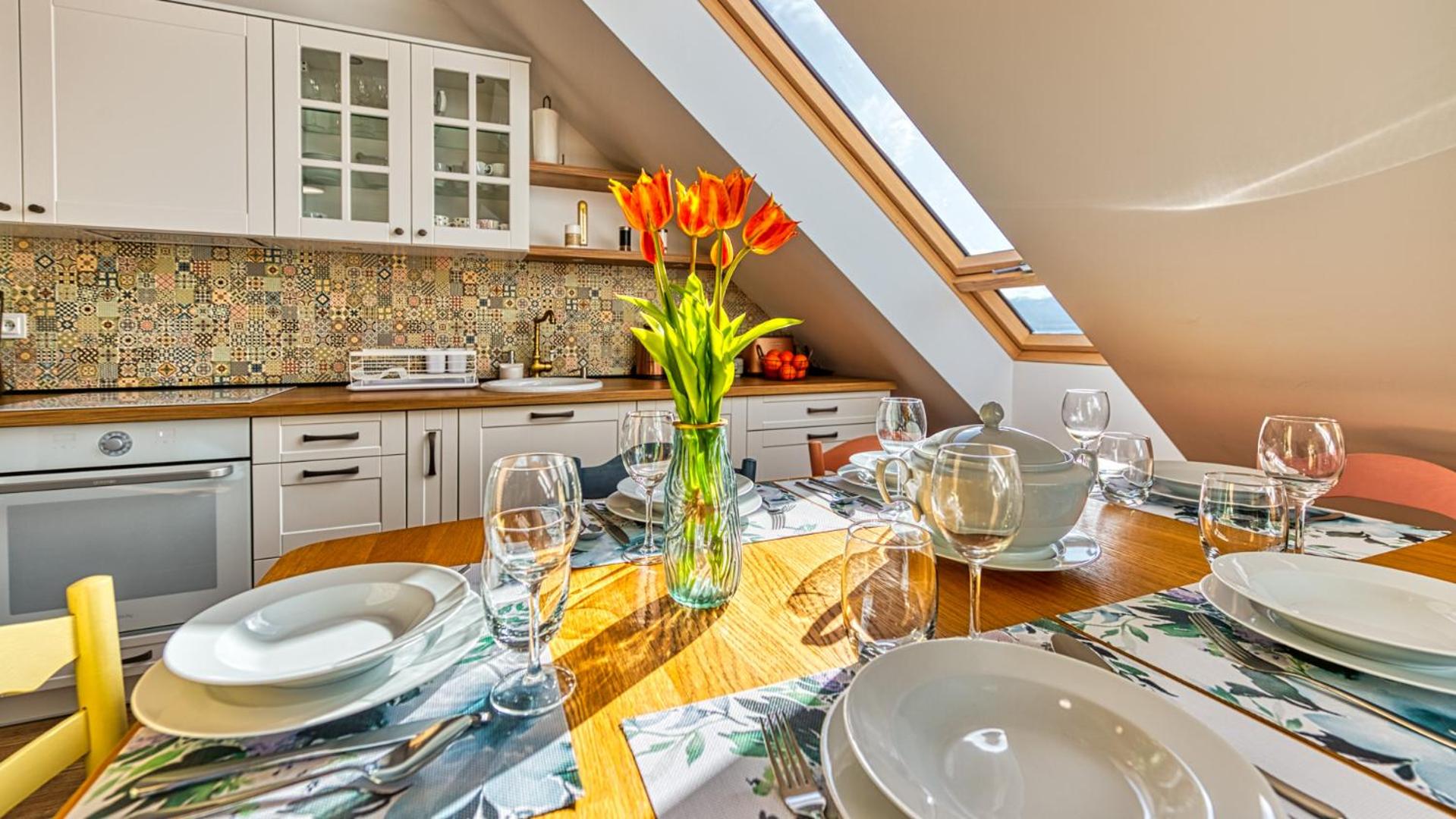 Apartamenty ROYAL APARTS Widok 800 - z panoramą gór