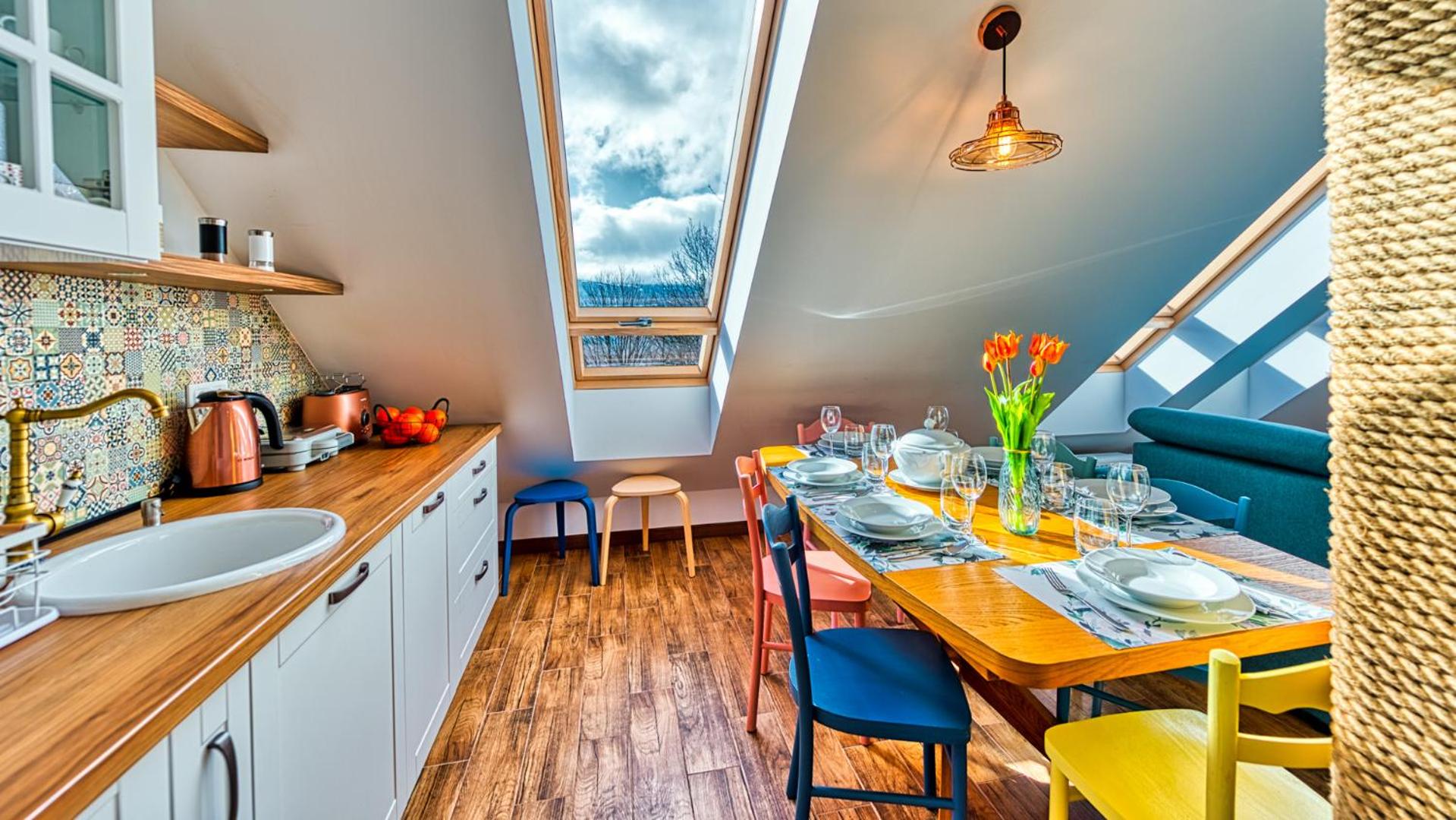 Apartamenty ROYAL APARTS Widok 800 - z panoramą gór