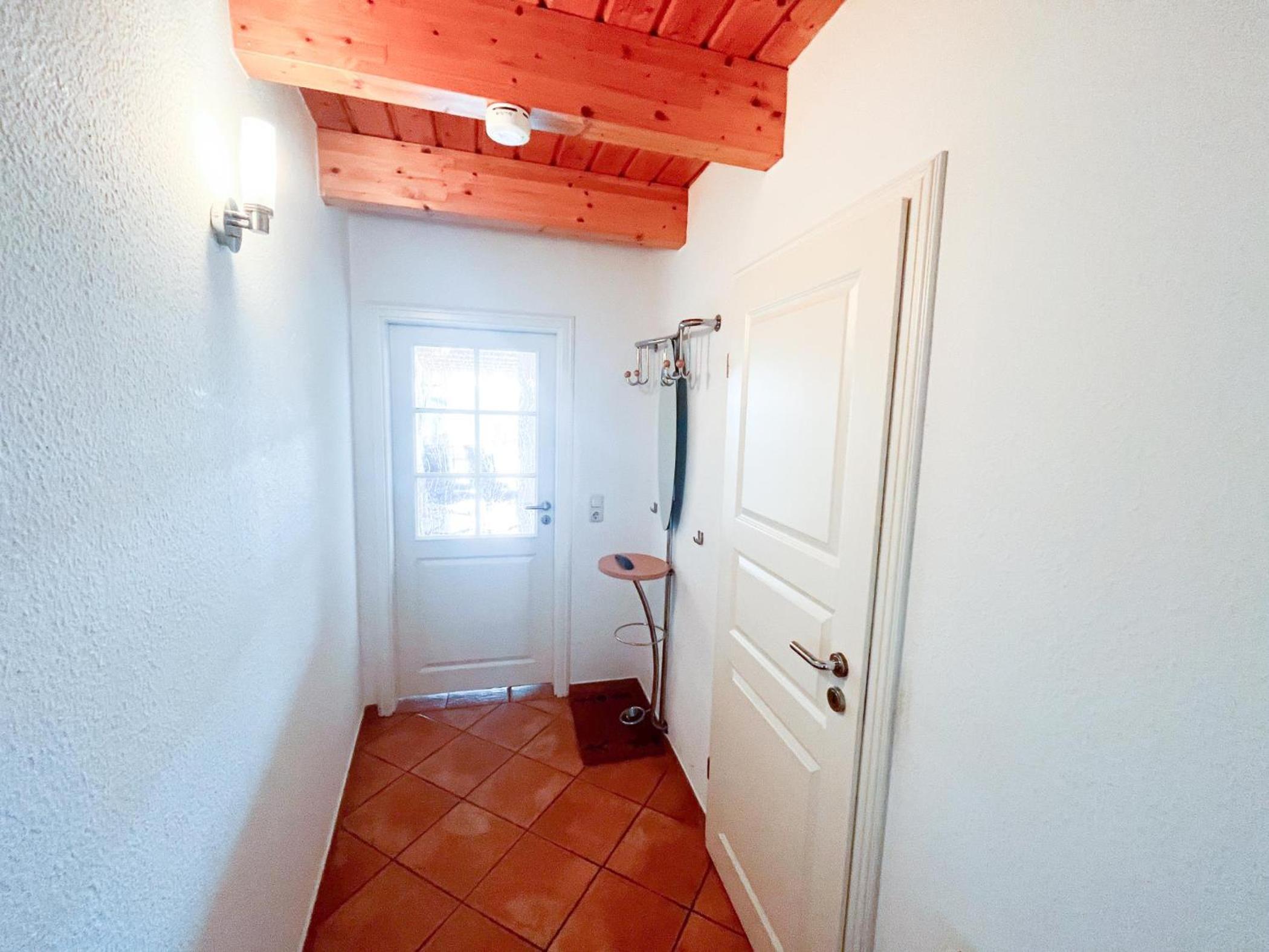Großzügige Wohnung mit zwei Bädern, Terrasse und Balkon