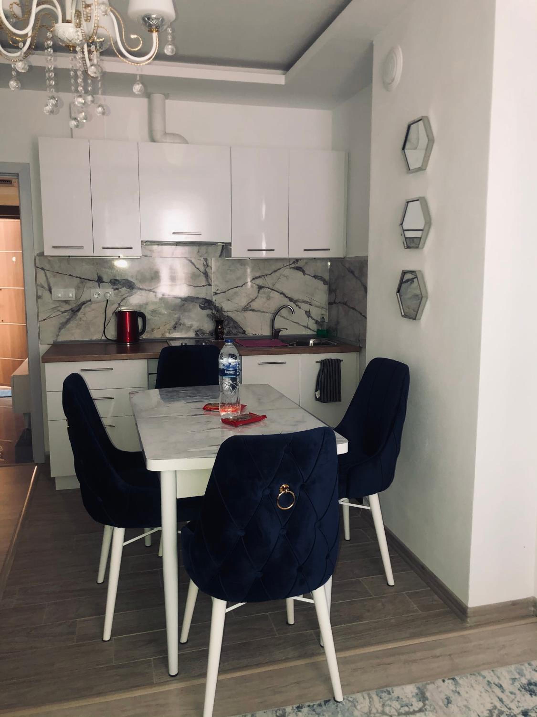 Bluemoon-Apartment with Parking